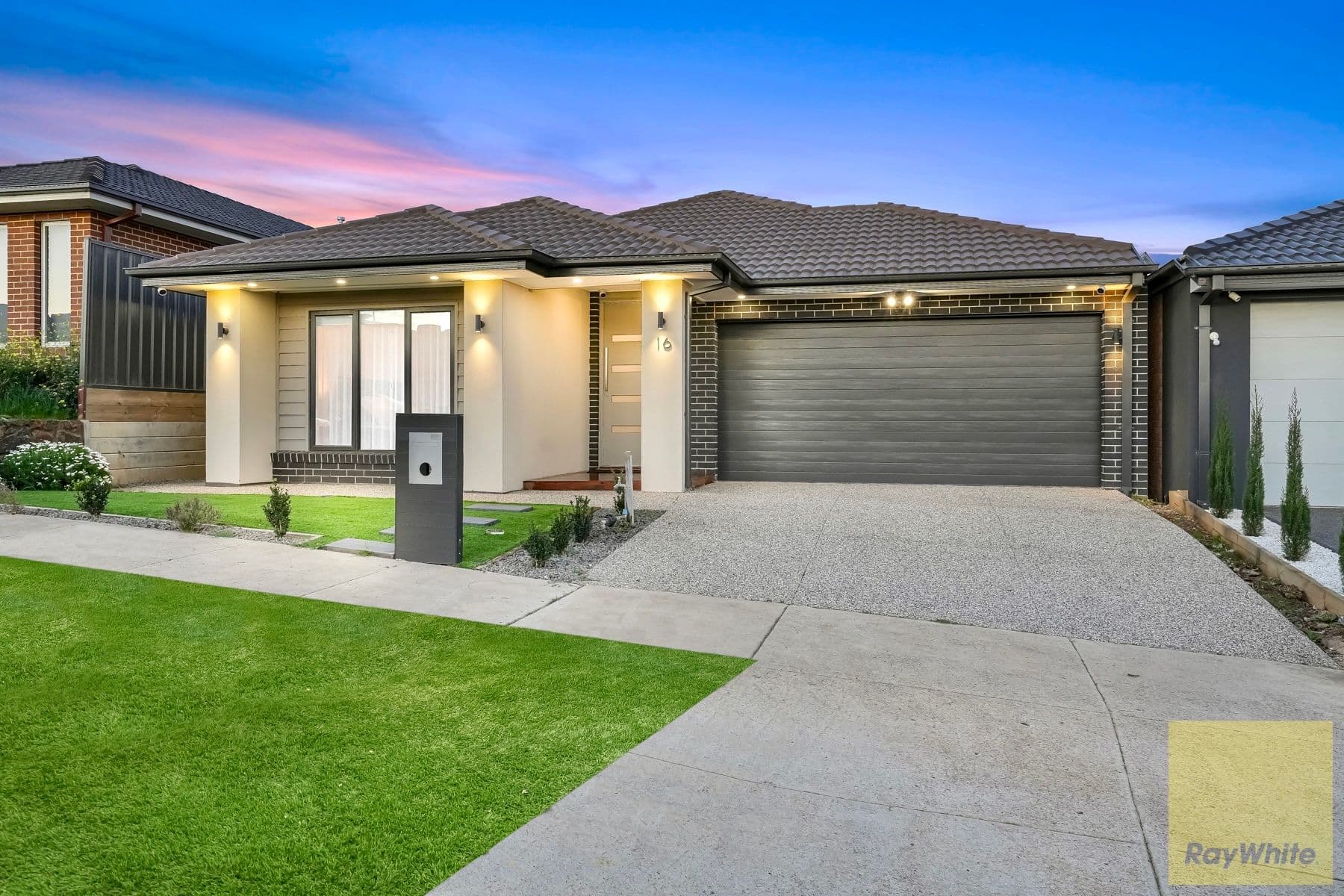 16 Beartooth Road, Truganina VIC 3029, Truganina - Thumbnail 2