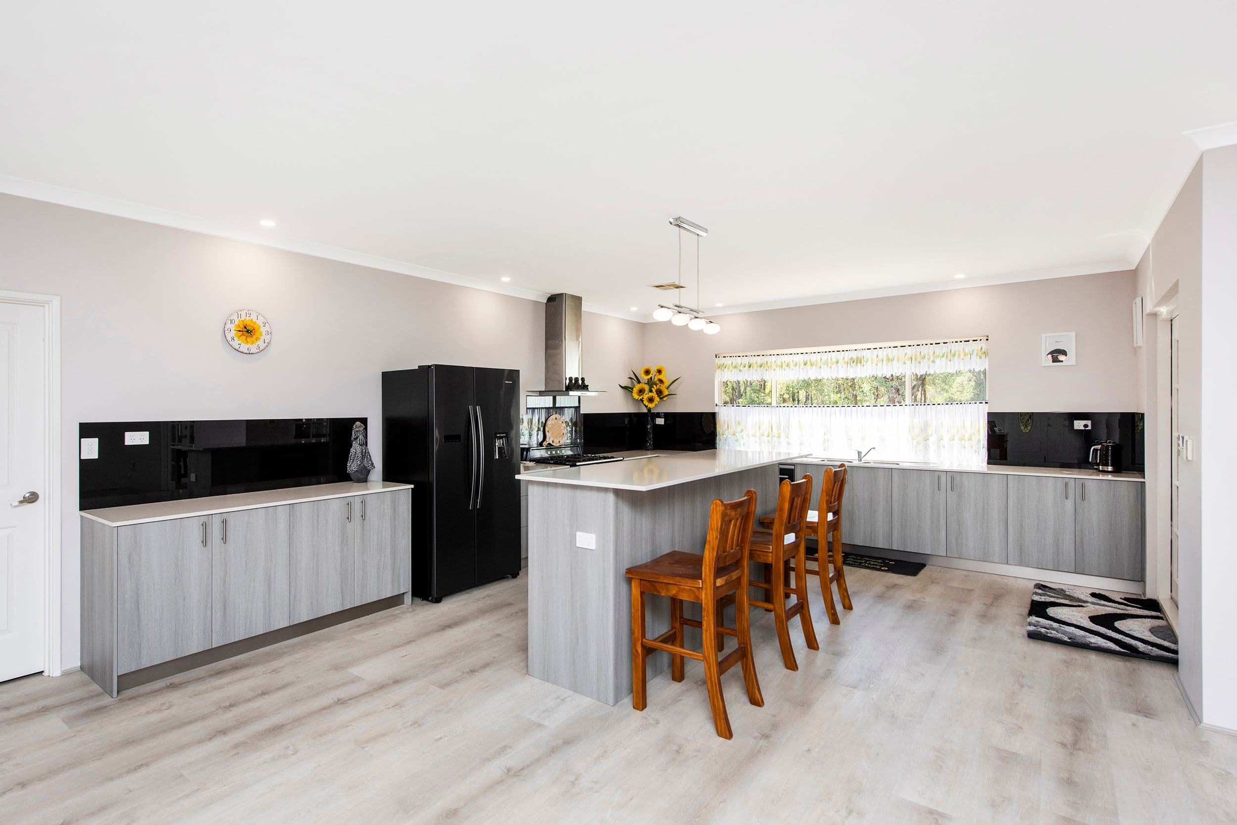 81 Polinelli Road, Lower Chittering WA 6084, Lower Chittering - Thumbnail 2