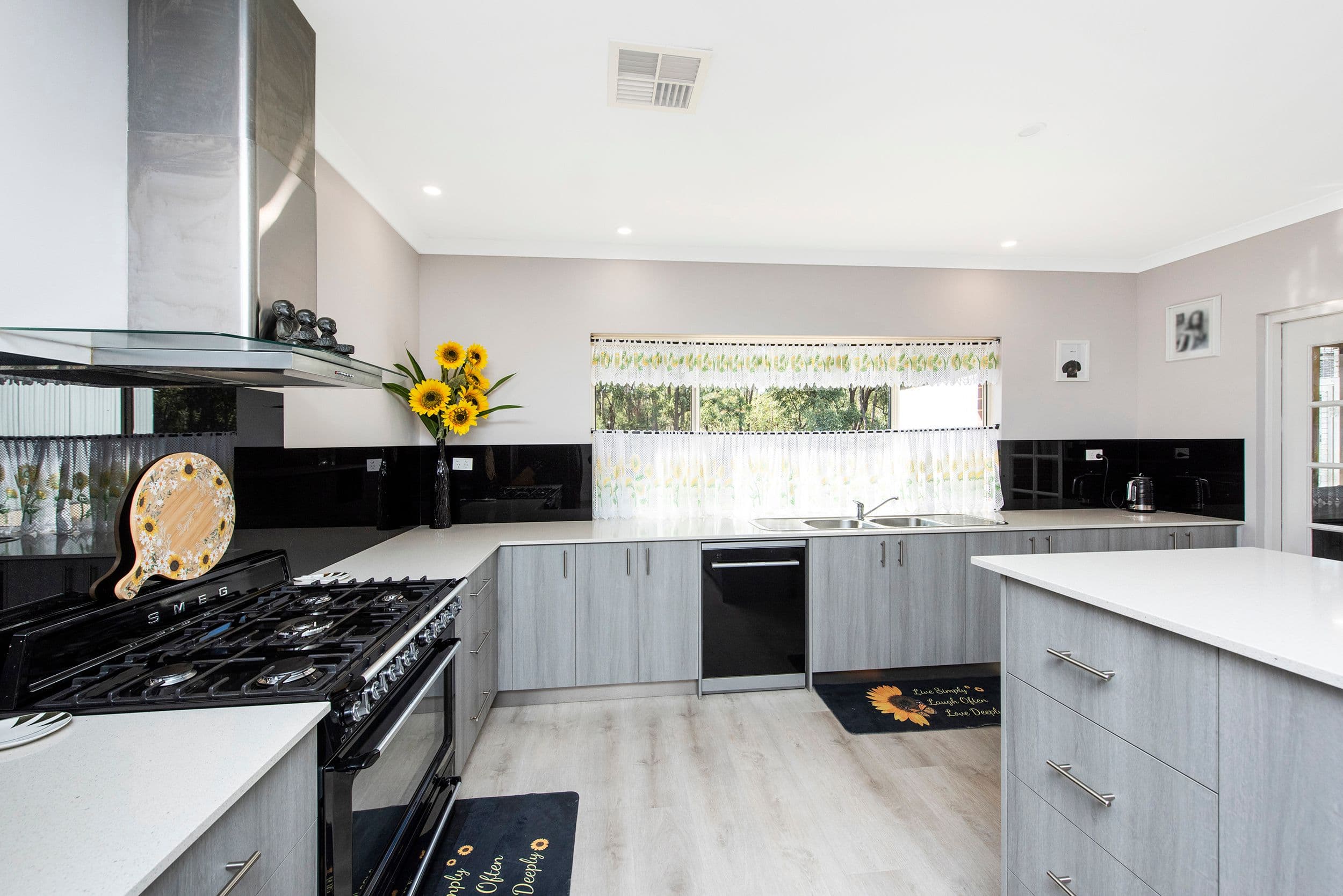 81 Polinelli Road, Lower Chittering WA 6084, Lower Chittering - Thumbnail 3