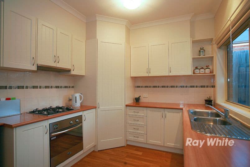 15 Gracehill Mews, CRANBOURNE VIC 3977, Cranbourne - Thumbnail 2