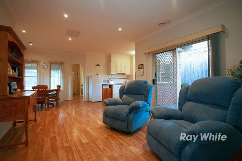 15 Gracehill Mews, CRANBOURNE VIC 3977, Cranbourne - Thumbnail 4