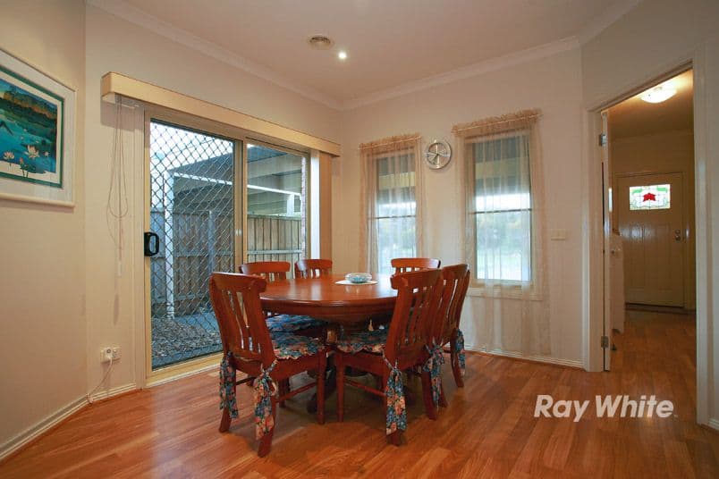15 Gracehill Mews, CRANBOURNE VIC 3977, Cranbourne - Thumbnail 5
