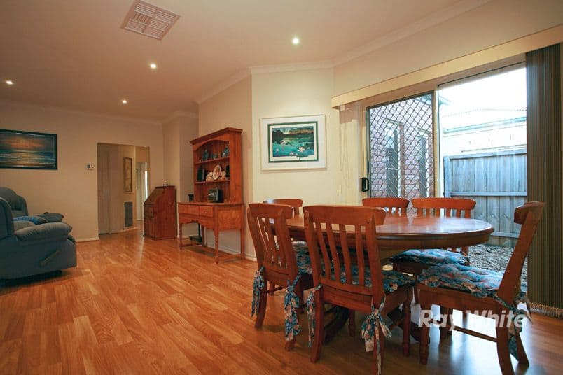15 Gracehill Mews, CRANBOURNE VIC 3977, Cranbourne - Thumbnail 6