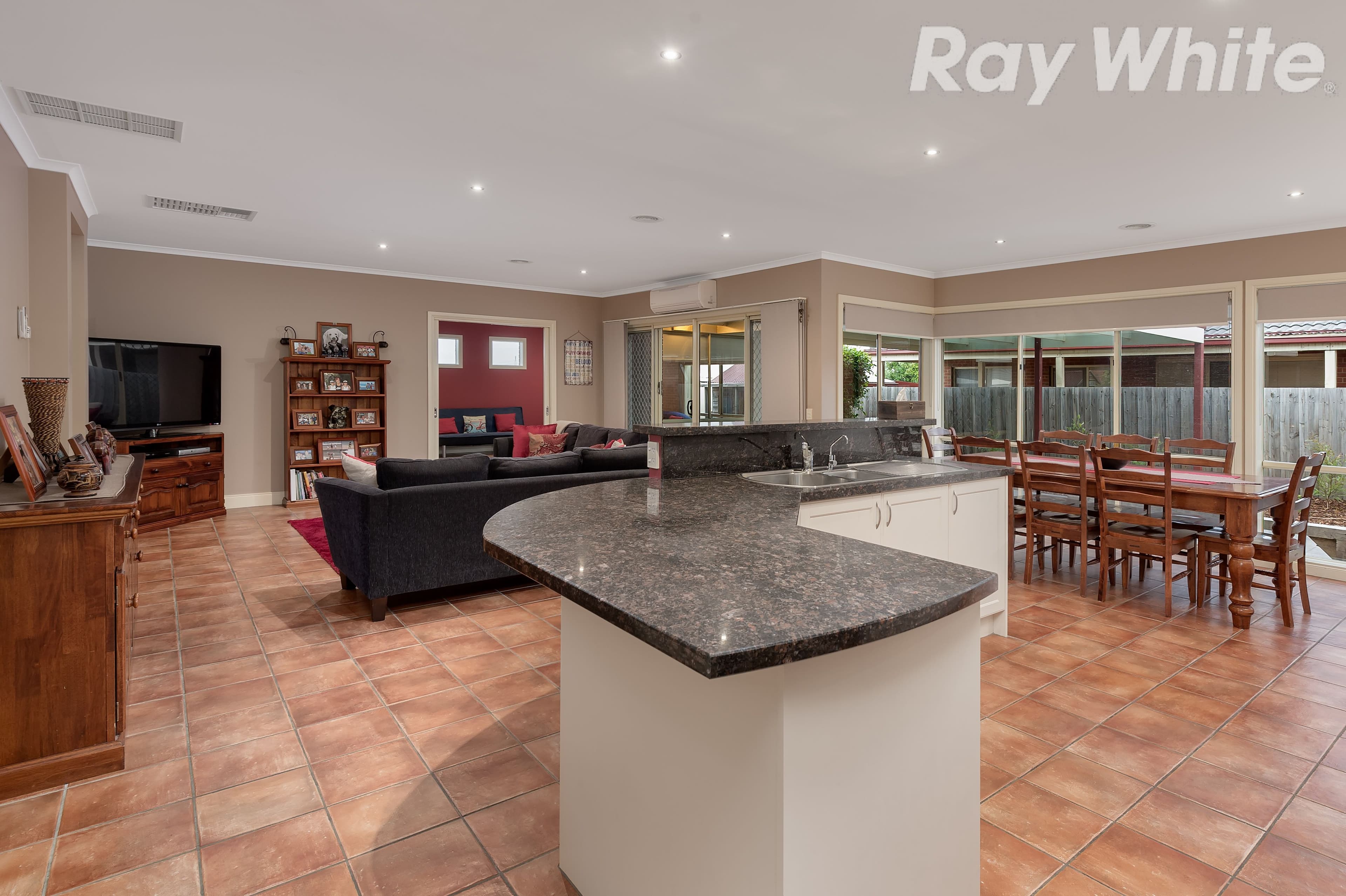 17 Portobello Terrace, South Morang VIC 3752, South Morang - Thumbnail 3