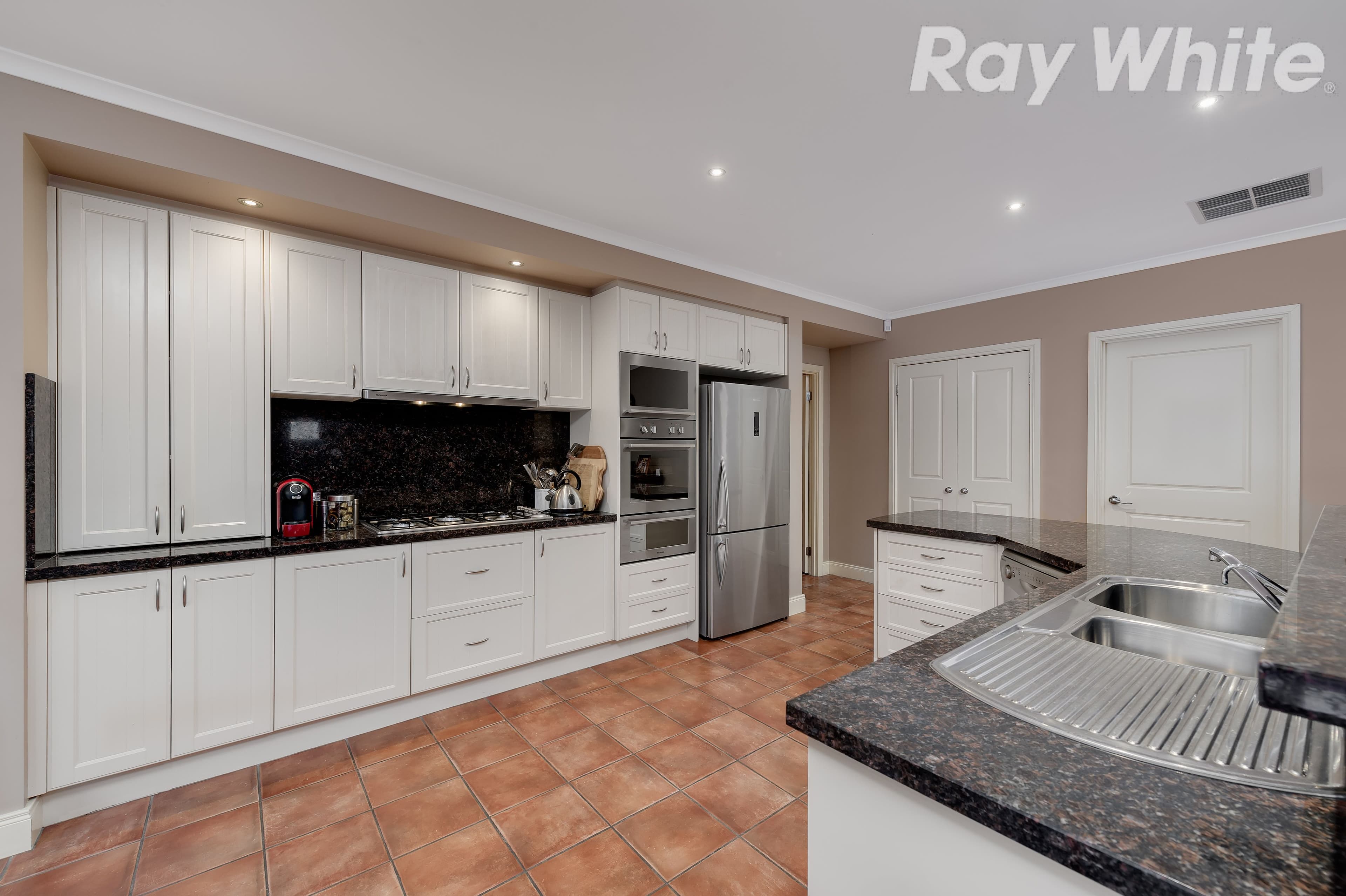 17 Portobello Terrace, South Morang VIC 3752, South Morang - Thumbnail 7