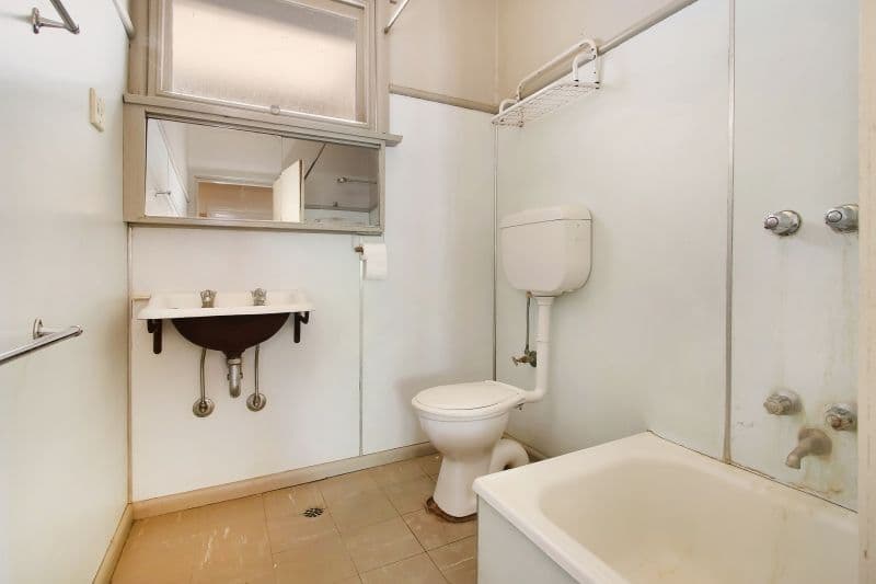 1 Kindra Street, Rand - Thumbnail 4