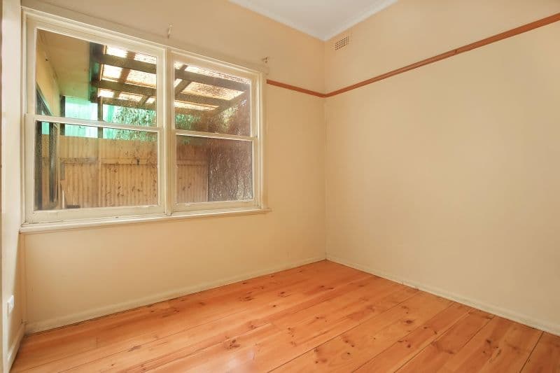 1 Kindra Street, Rand - Thumbnail 5