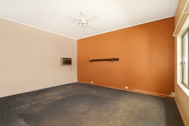 1 Kindra Street, Rand - Thumbnail 6