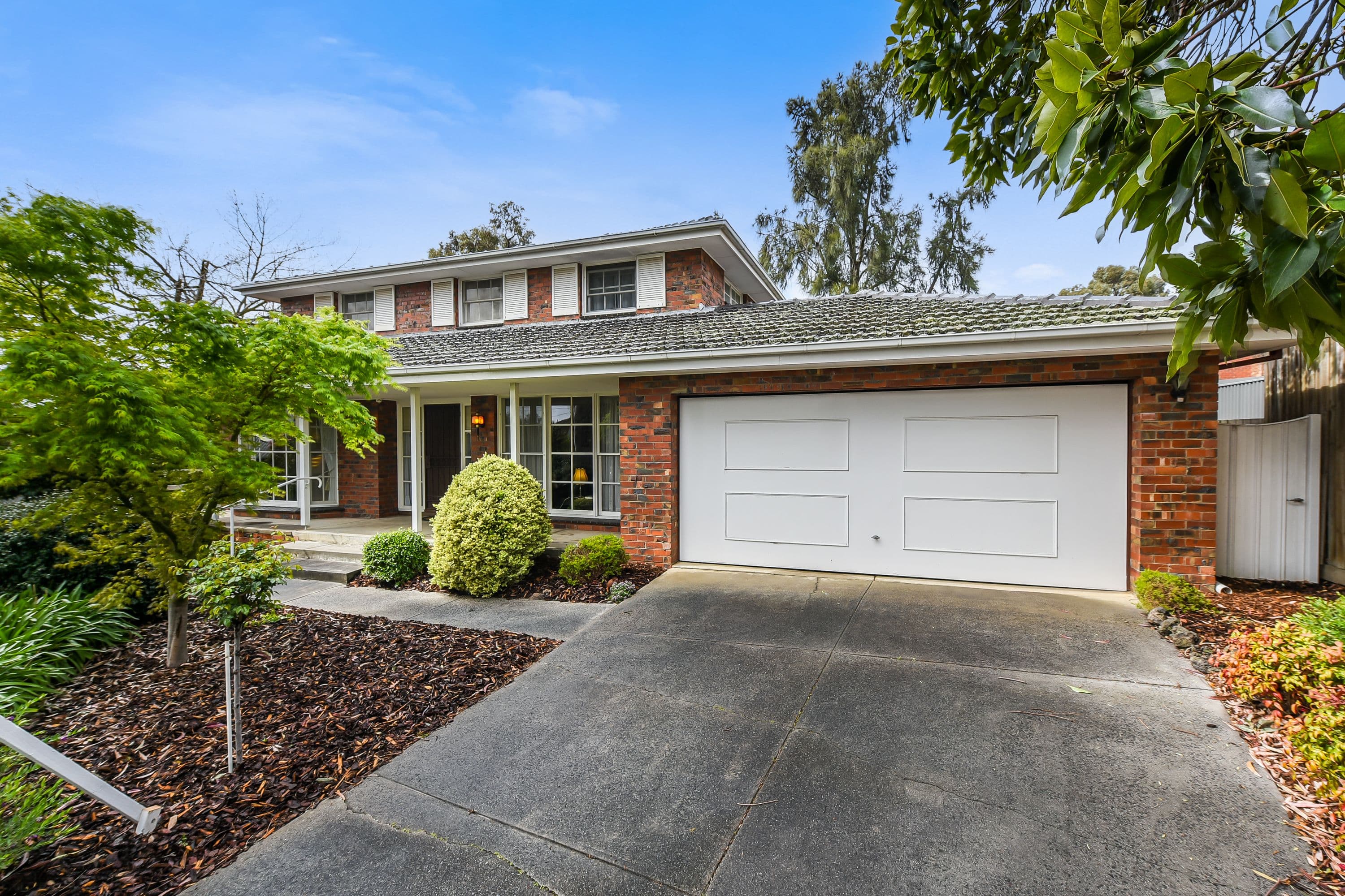 7 Penhurst Court, Glen Waverley VIC 3150, Glen Waverley - Thumbnail 2