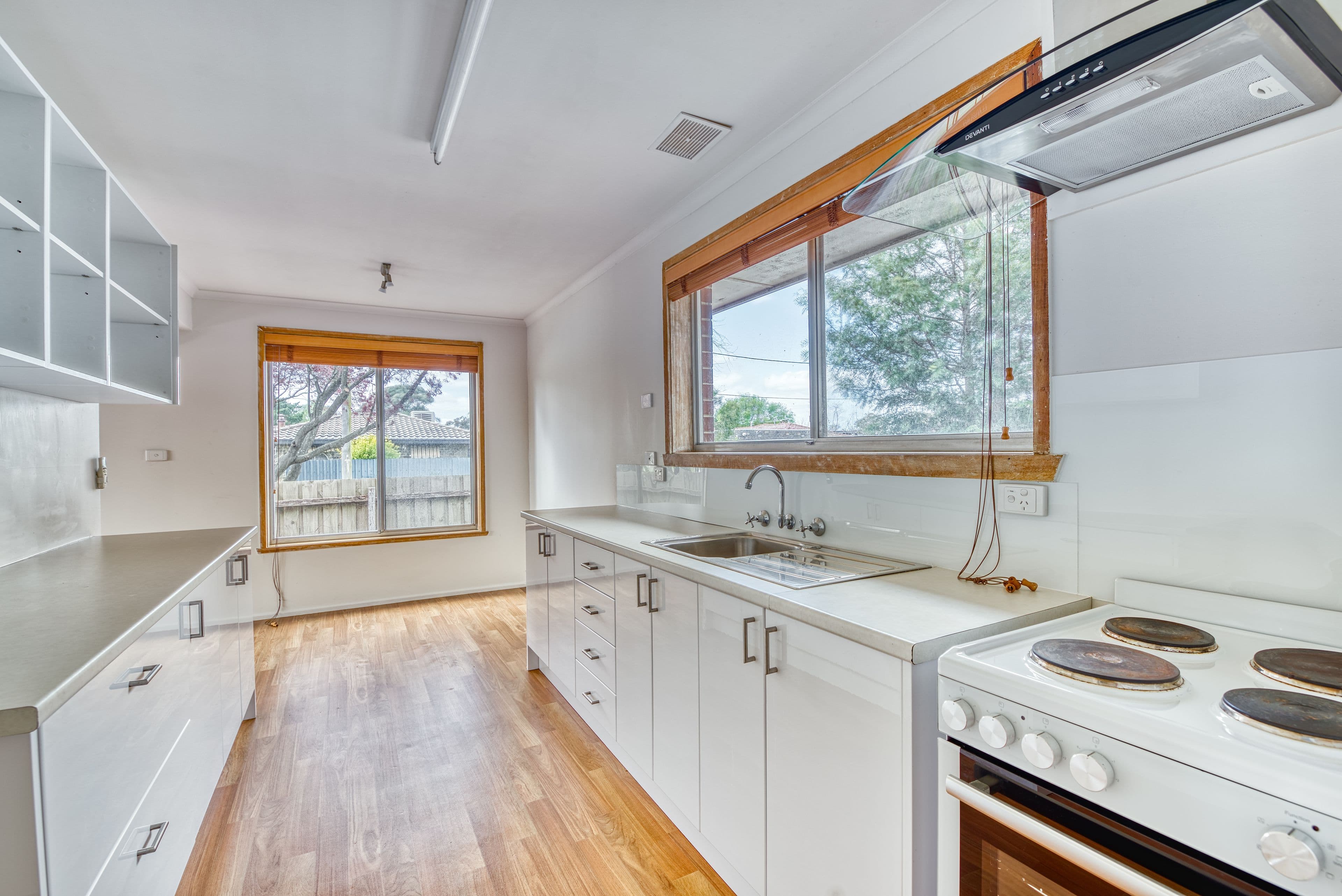 3 Hayes Road, Mernda VIC 3754, Mernda - Thumbnail 2