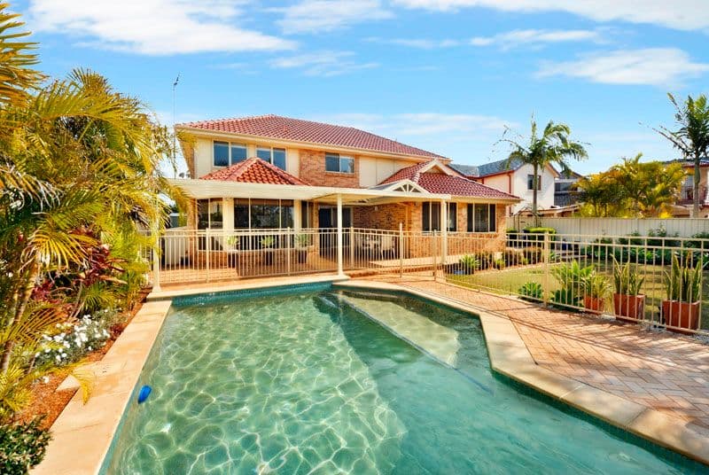 31 Corowa Crescent, Greensborough, Greensborough - Thumbnail 2