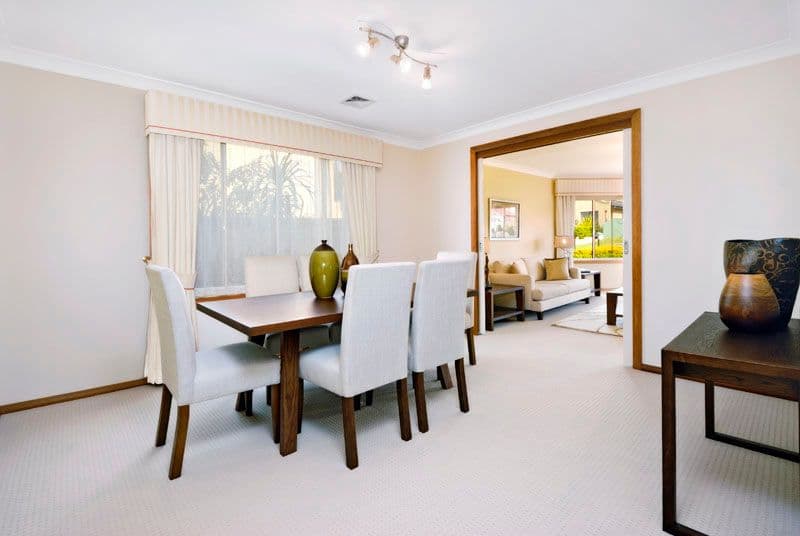 31 Corowa Crescent, Greensborough, Greensborough - Thumbnail 4