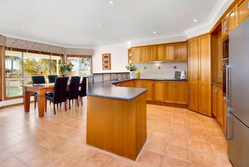 31 Corowa Crescent, Greensborough, Greensborough - Thumbnail 5