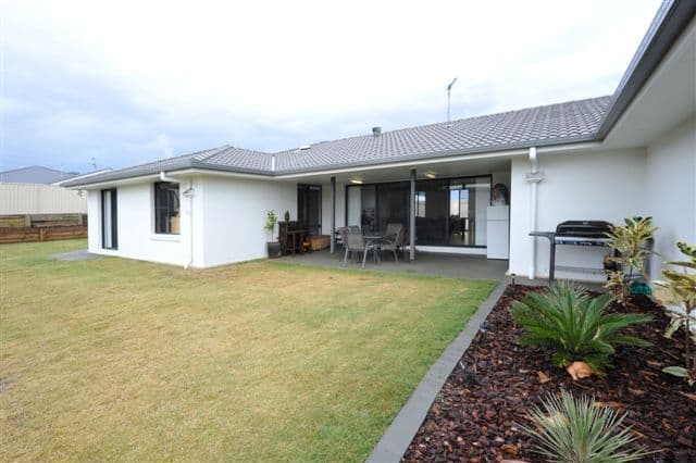 29 Elizabeth Street, WESTBROOK QLD 4350, Westbrook - Thumbnail 4
