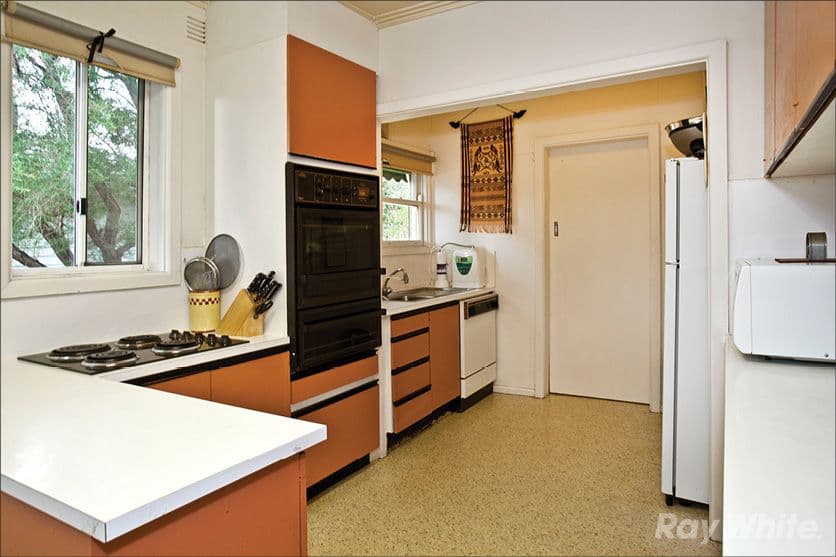 30 Tobias Avenue, GLEN WAVERLEY VIC 3150, Glen Waverley - Thumbnail 3