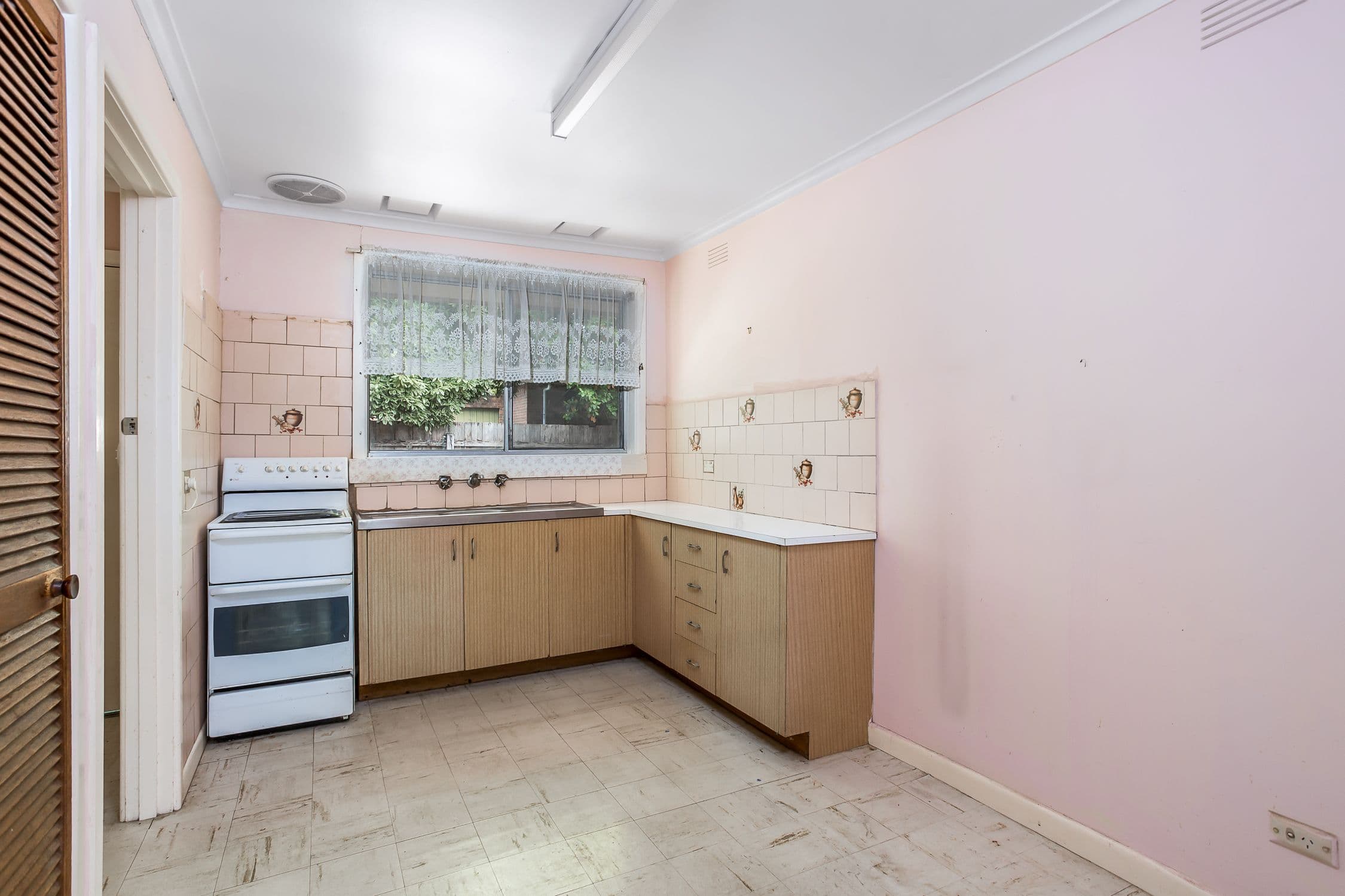 24 Harrison Street, Mitcham VIC 3132, Mitcham - Thumbnail 3