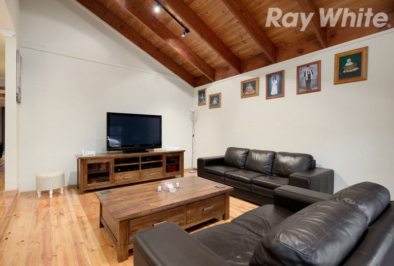 2 Ratcliffe Close, Mill Park VIC 3082, Mill Park - Thumbnail 5