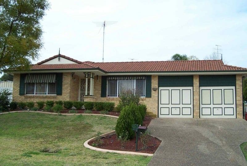 8 Allison Drive, GLENMORE PARK NSW 2745, Glenmore Park - Image 1