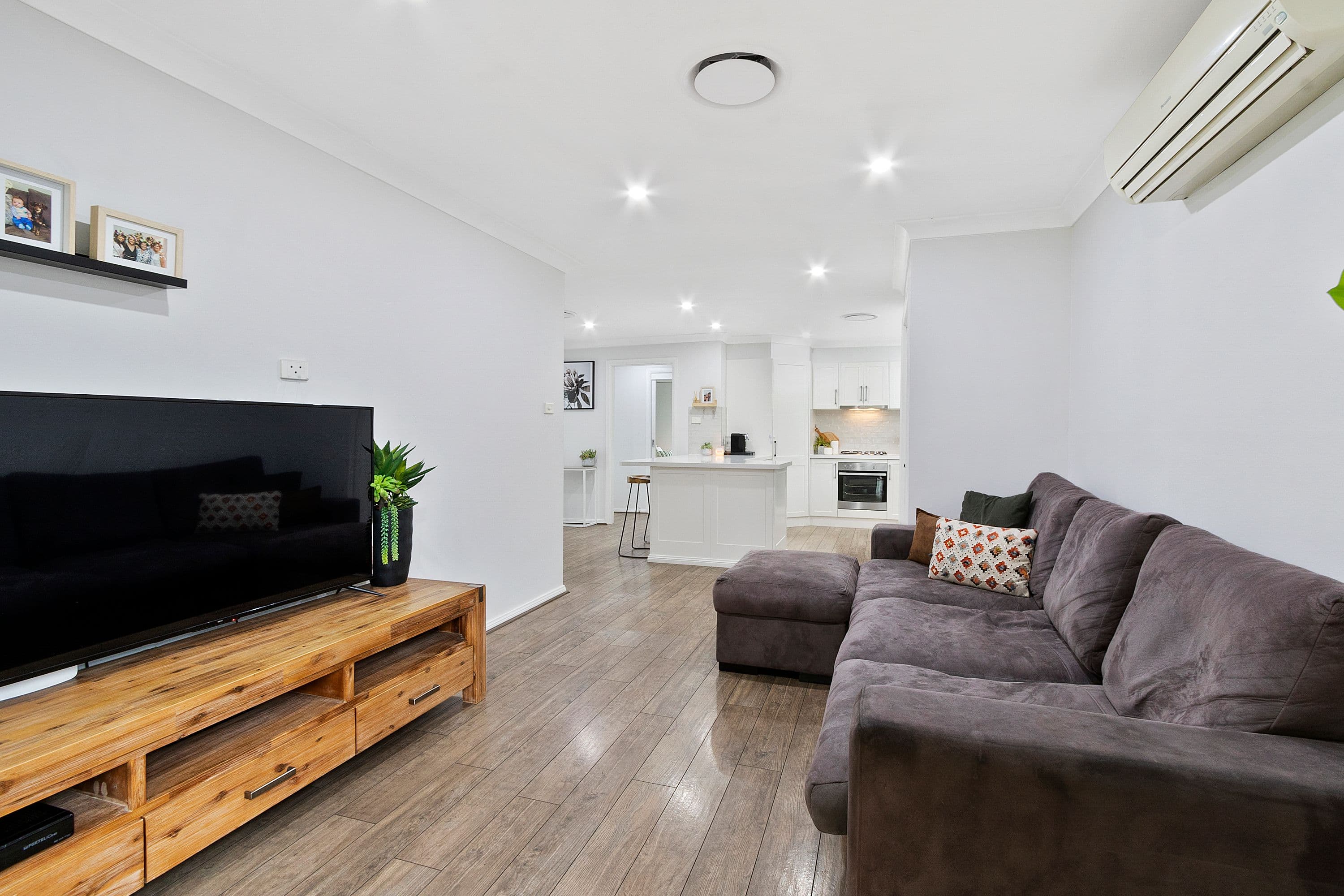 40 Andrew Thompson Drive, McGraths Hill - Thumbnail 3
