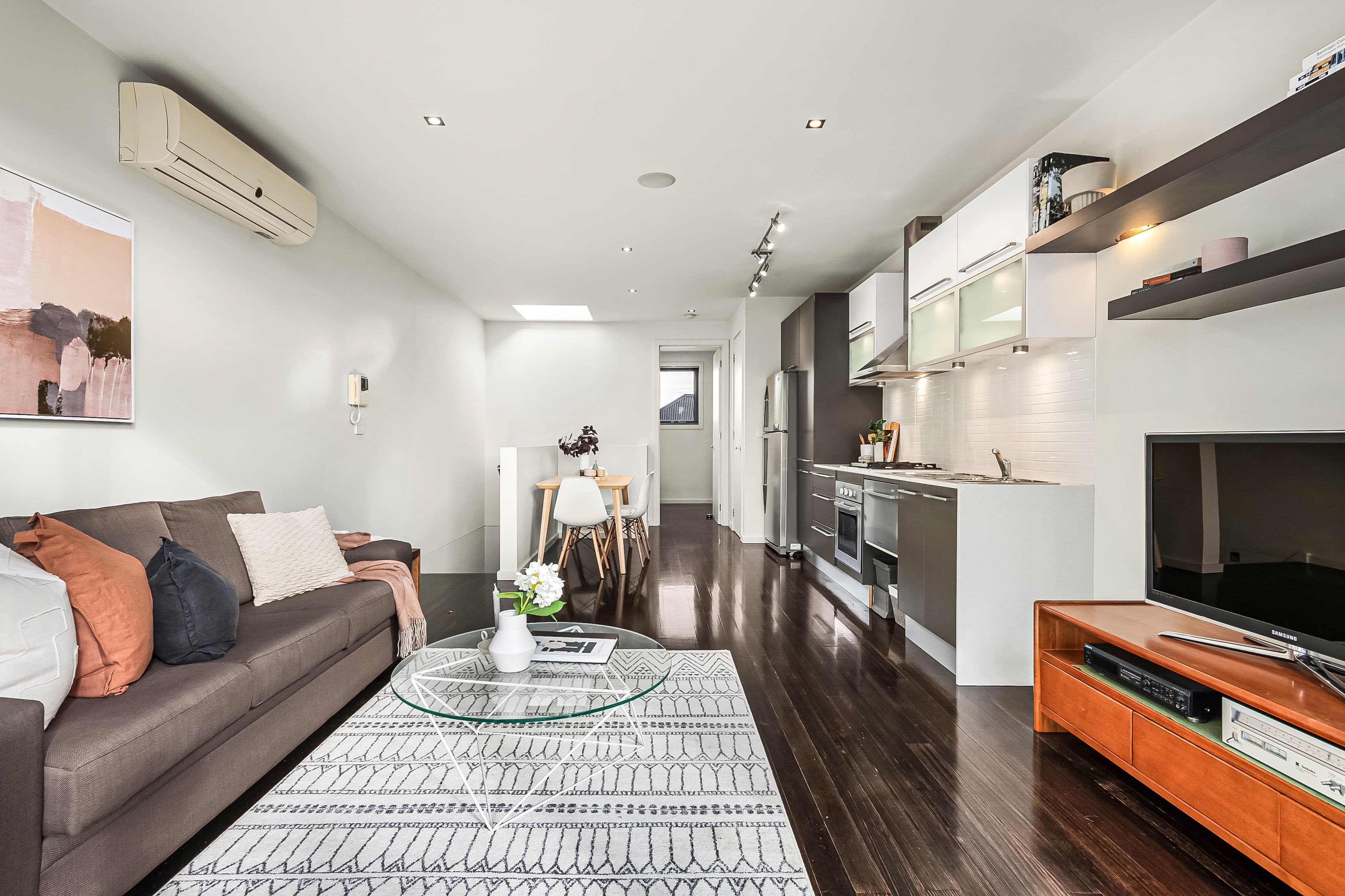 6 Jones Street, Brunswick VIC 3056, Brunswick - Thumbnail 2