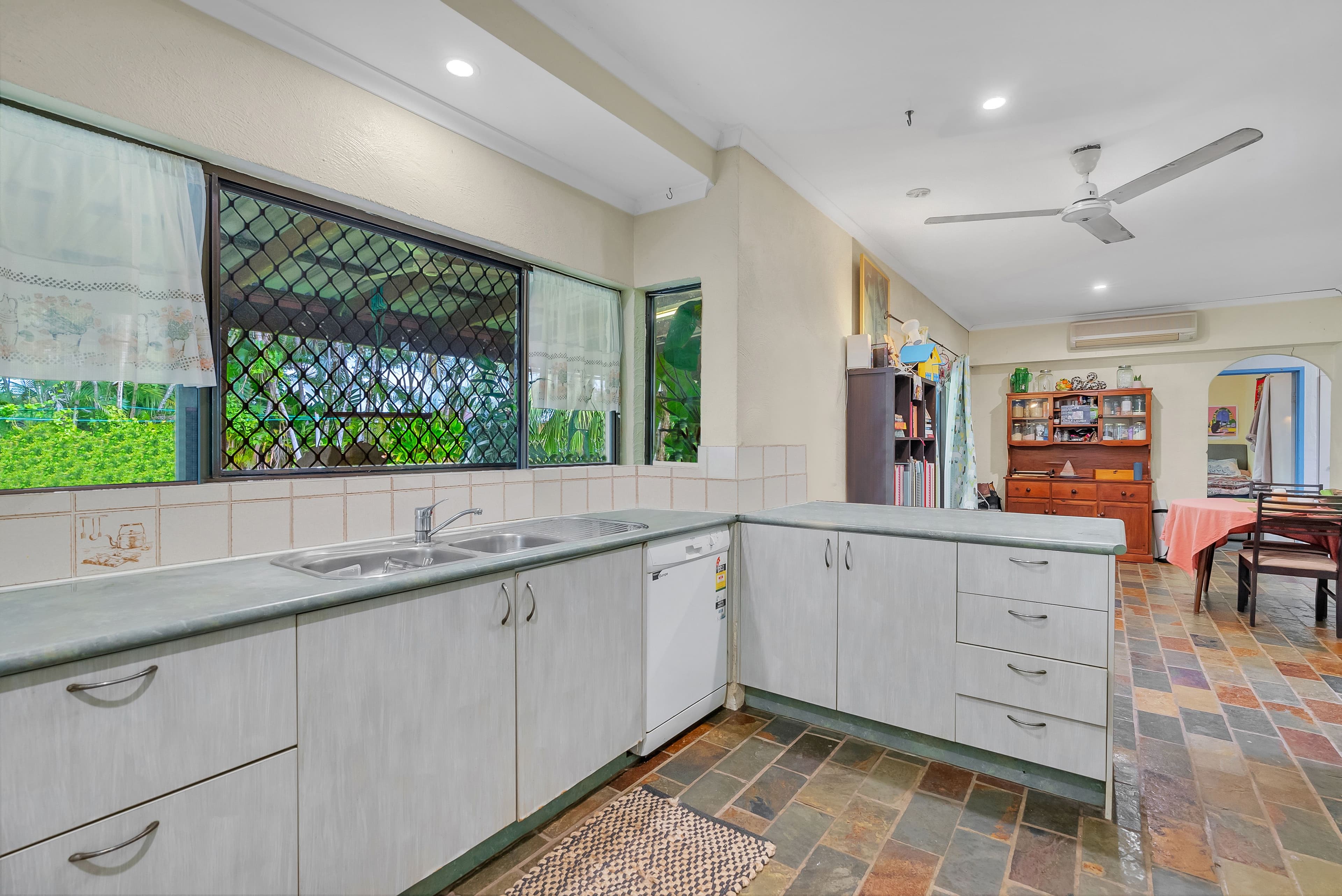15 Kokopo Close, Trinity Beach QLD 4879, Trinity Beach - Thumbnail 3