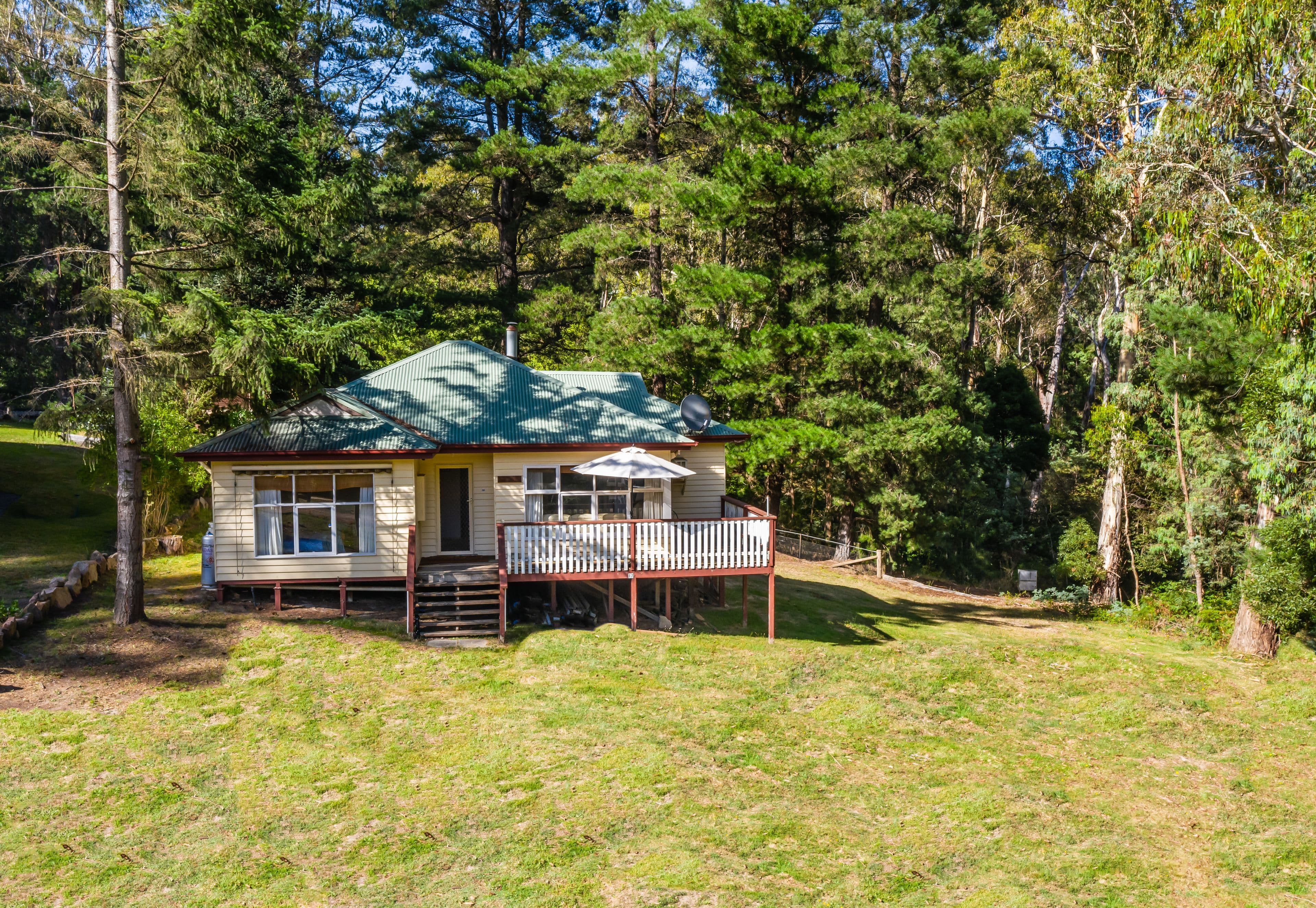 17 Pinnacle Road, Sawmill Settlement VIC 3723, Sawmill Settlement - Image 1