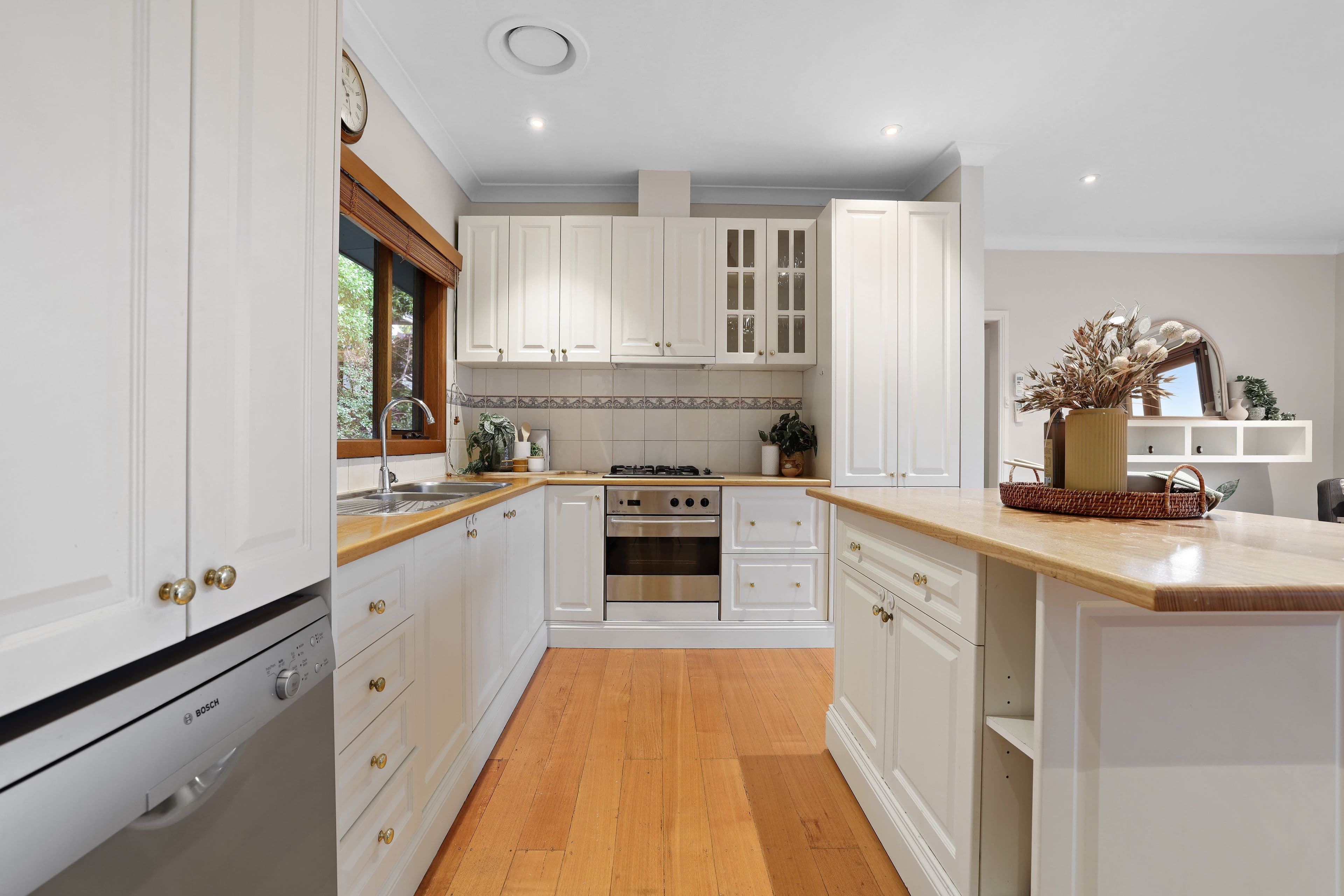 46 Bruce Crescent, Ferntree Gully VIC 3156, Ferntree Gully - Thumbnail 3
