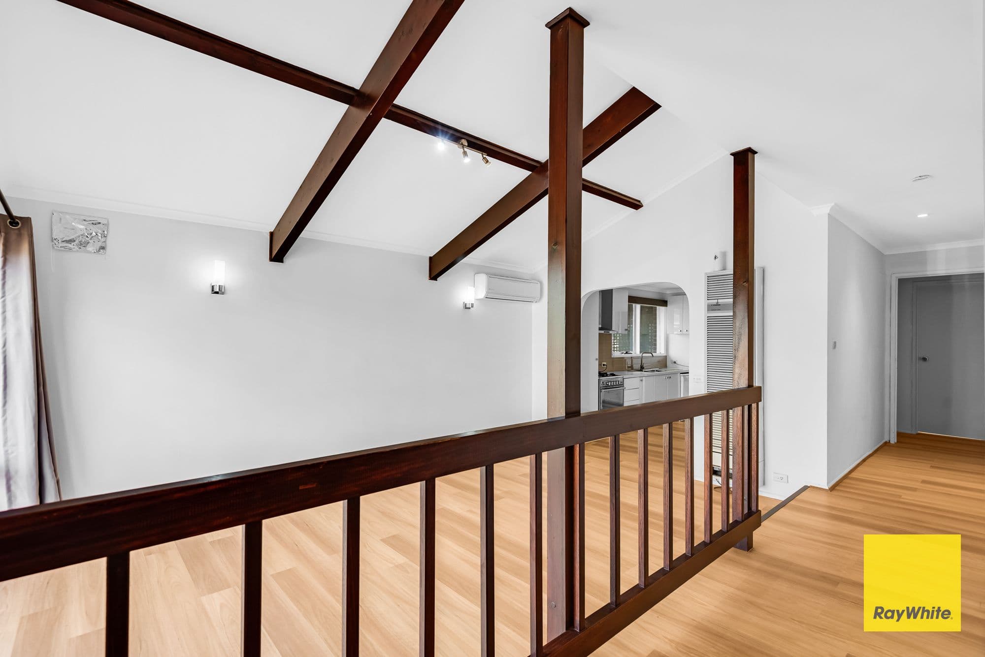 9 Swan Street, Werribee VIC 3030, Werribee - Thumbnail 2