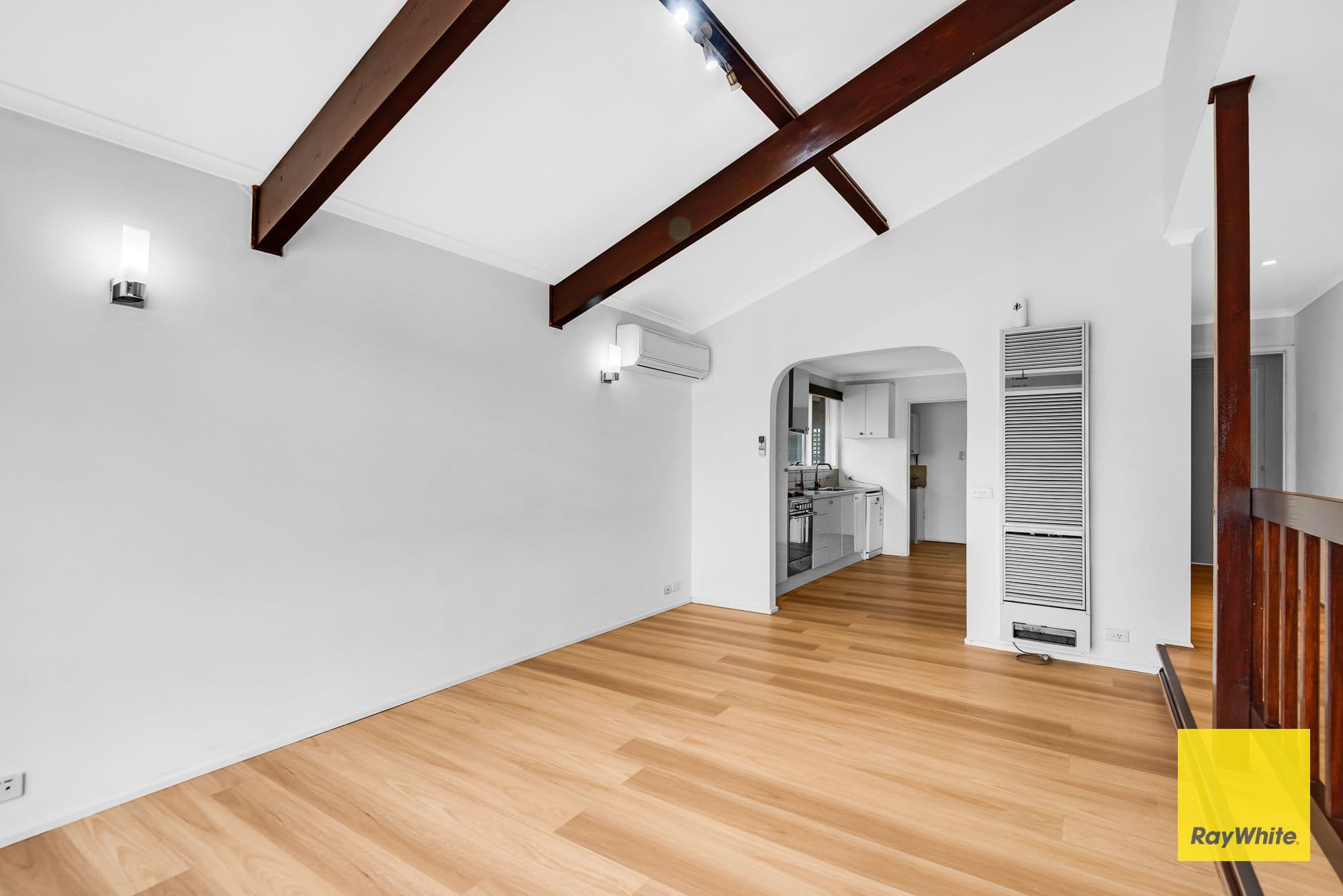 9 Swan Street, Werribee VIC 3030, Werribee - Thumbnail 4