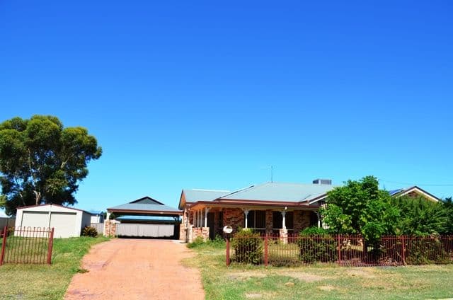16 Thoras Parade, Goondiwindi QLD 4390, Goondiwindi - Image 1