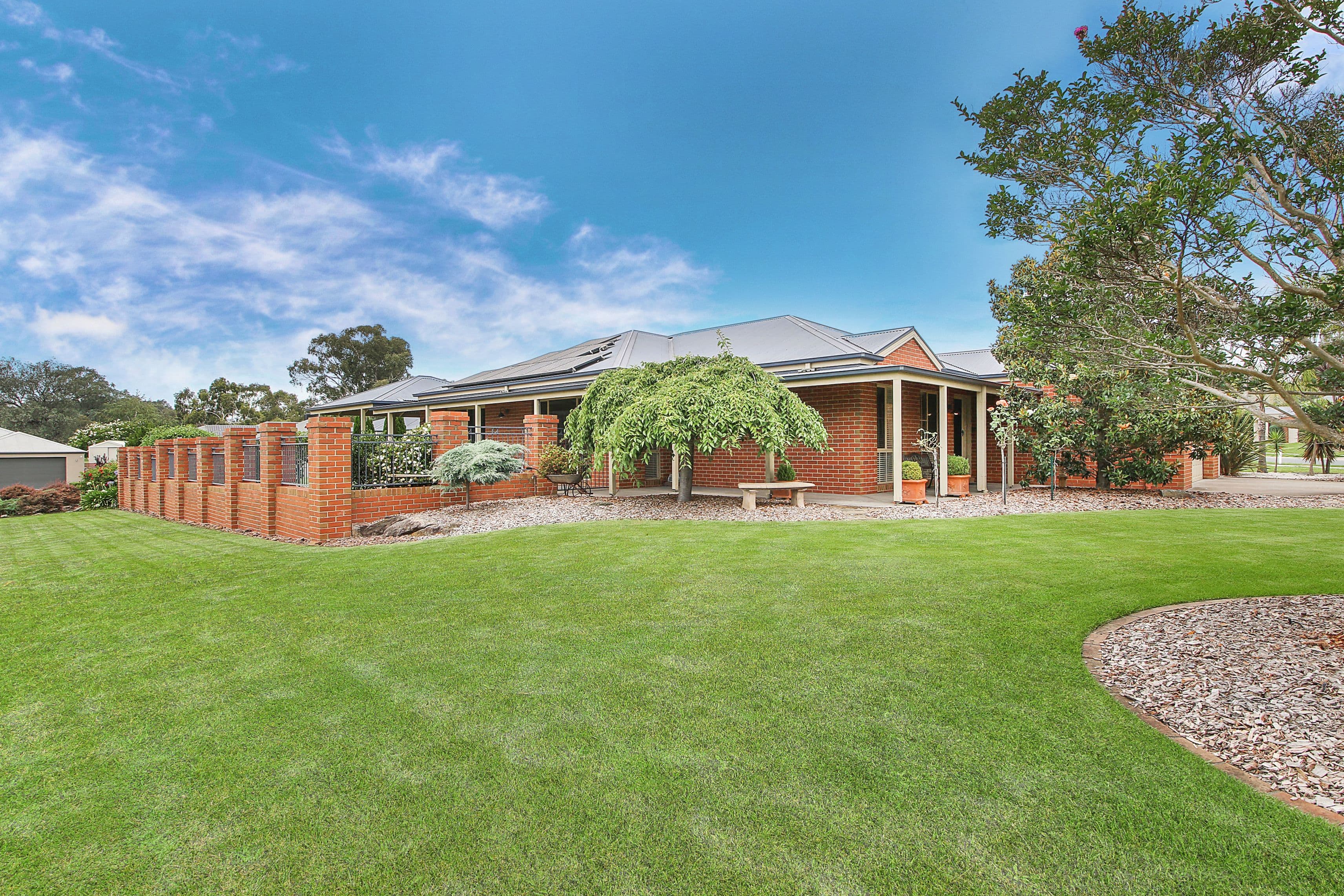 17 Golflinks Avenue, West Wodonga VIC 3690, West Wodonga - Image 1