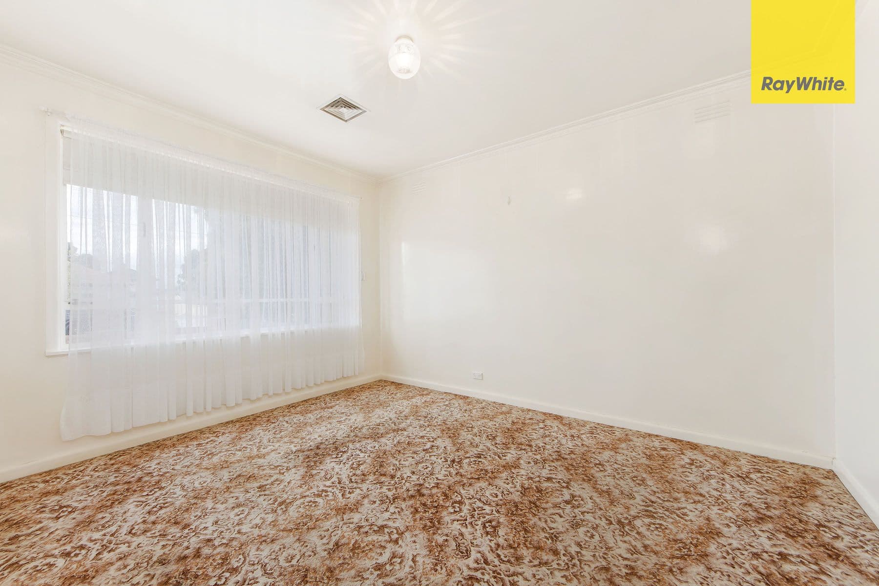 39 Leslie Street, St Albans VIC 3021, St Albans - Thumbnail 5