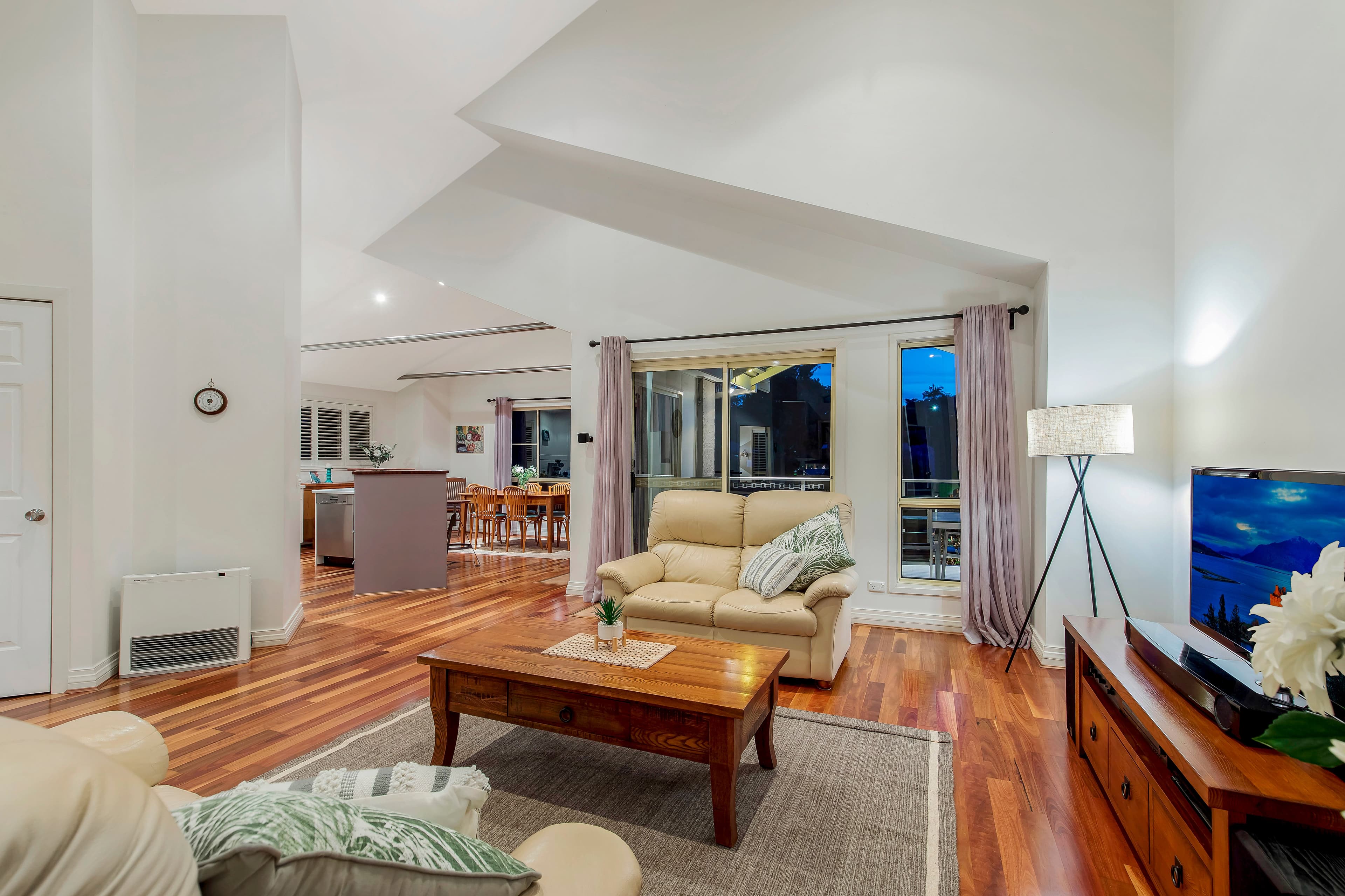 18 Cotswolds Close, Terrigal NSW 2260, Terrigal - Thumbnail 2