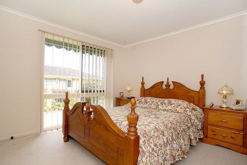 64 Francis Crescent, FERNTREE GULLY VIC 3156, Ferntree Gully - Thumbnail 6