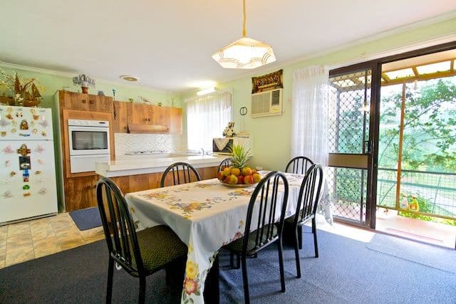 10 Dandenong Close, BOSSLEY PARK NSW 2176, Bossley Park - Thumbnail 2