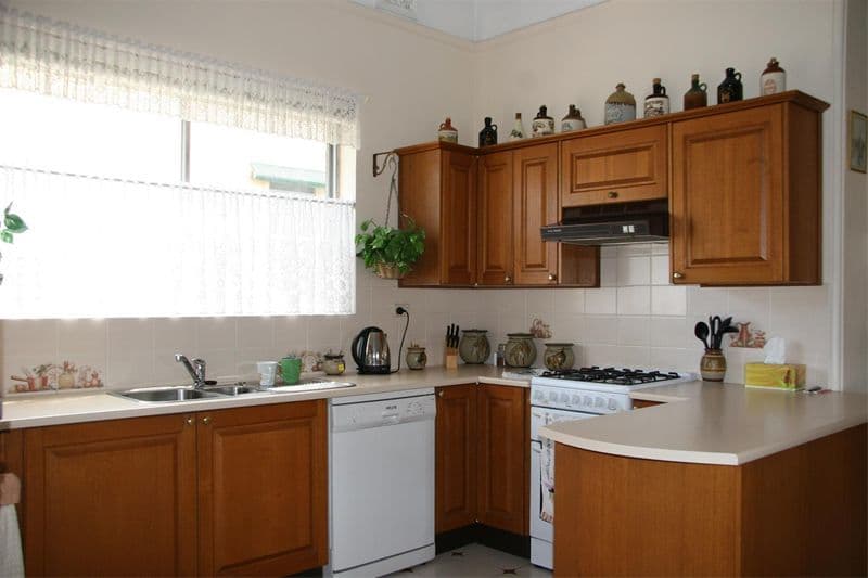 14 Smart Street, MOOROOBOOL, QLD, 4870, Mooroobool - Thumbnail 2