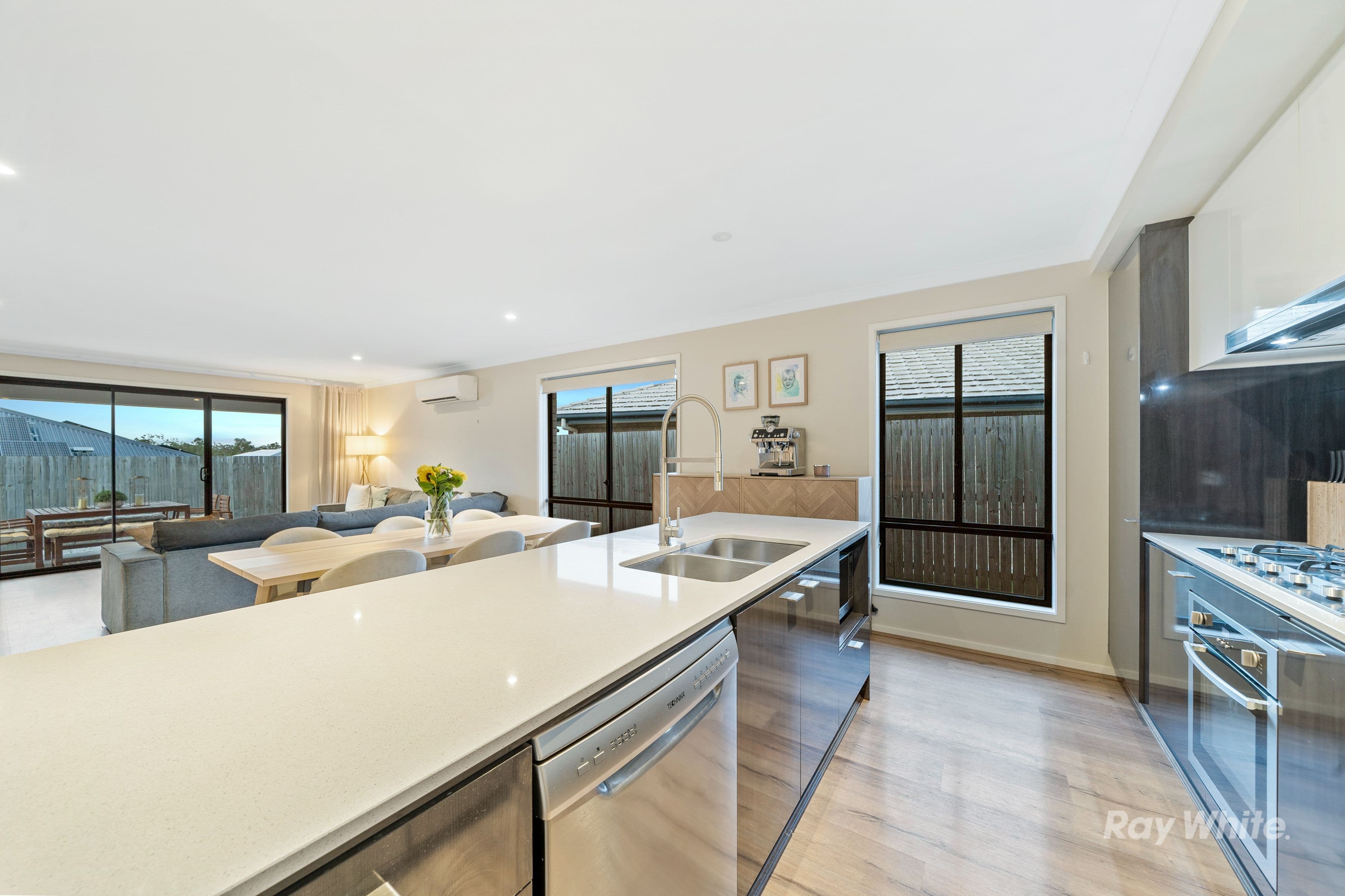 14 Covella Boulevard, Greenbank QLD 4124, Greenbank - Thumbnail 3