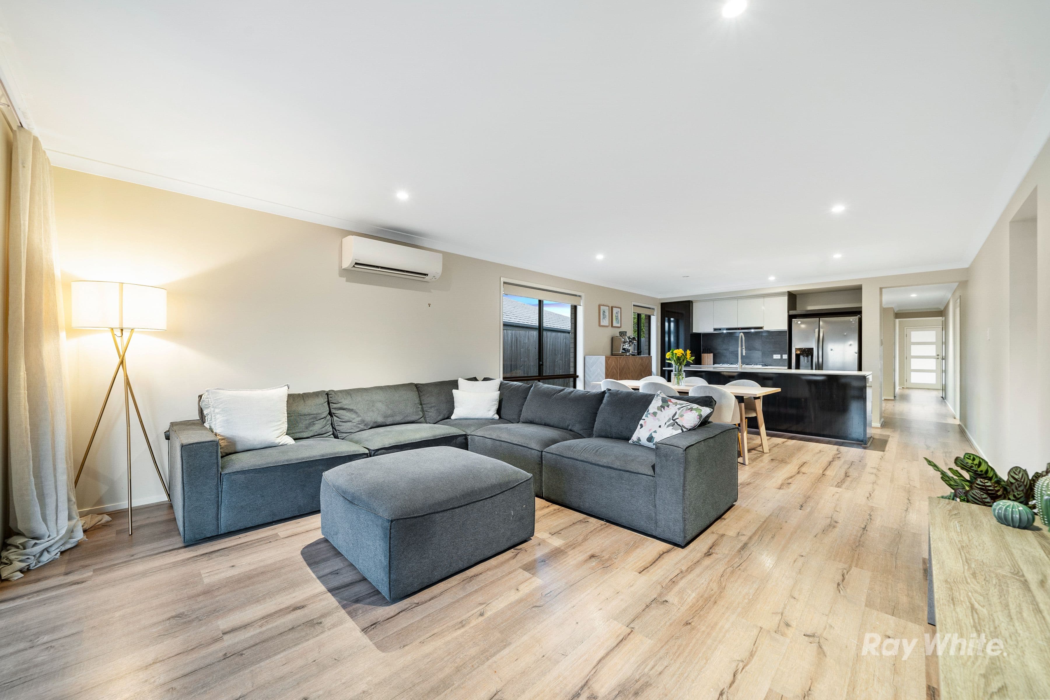 14 Covella Boulevard, Greenbank QLD 4124, Greenbank - Thumbnail 5