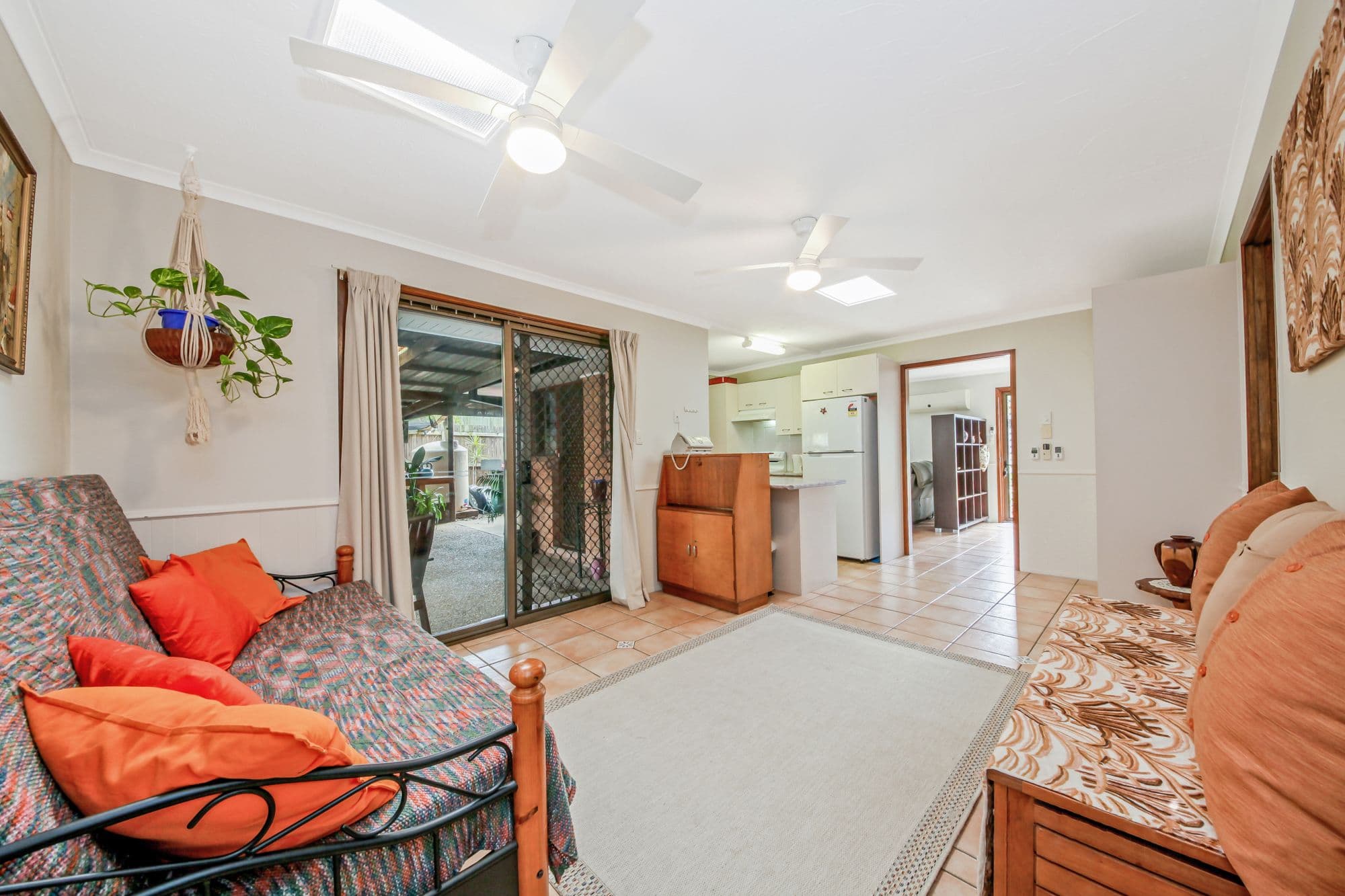 18 Japonica Street, Eagleby QLD 4207, Eagleby - Thumbnail 2