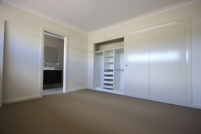 54 Alchornea Circuit, MOUNT ANNAN NSW 2567, Mount Annan - Thumbnail 3
