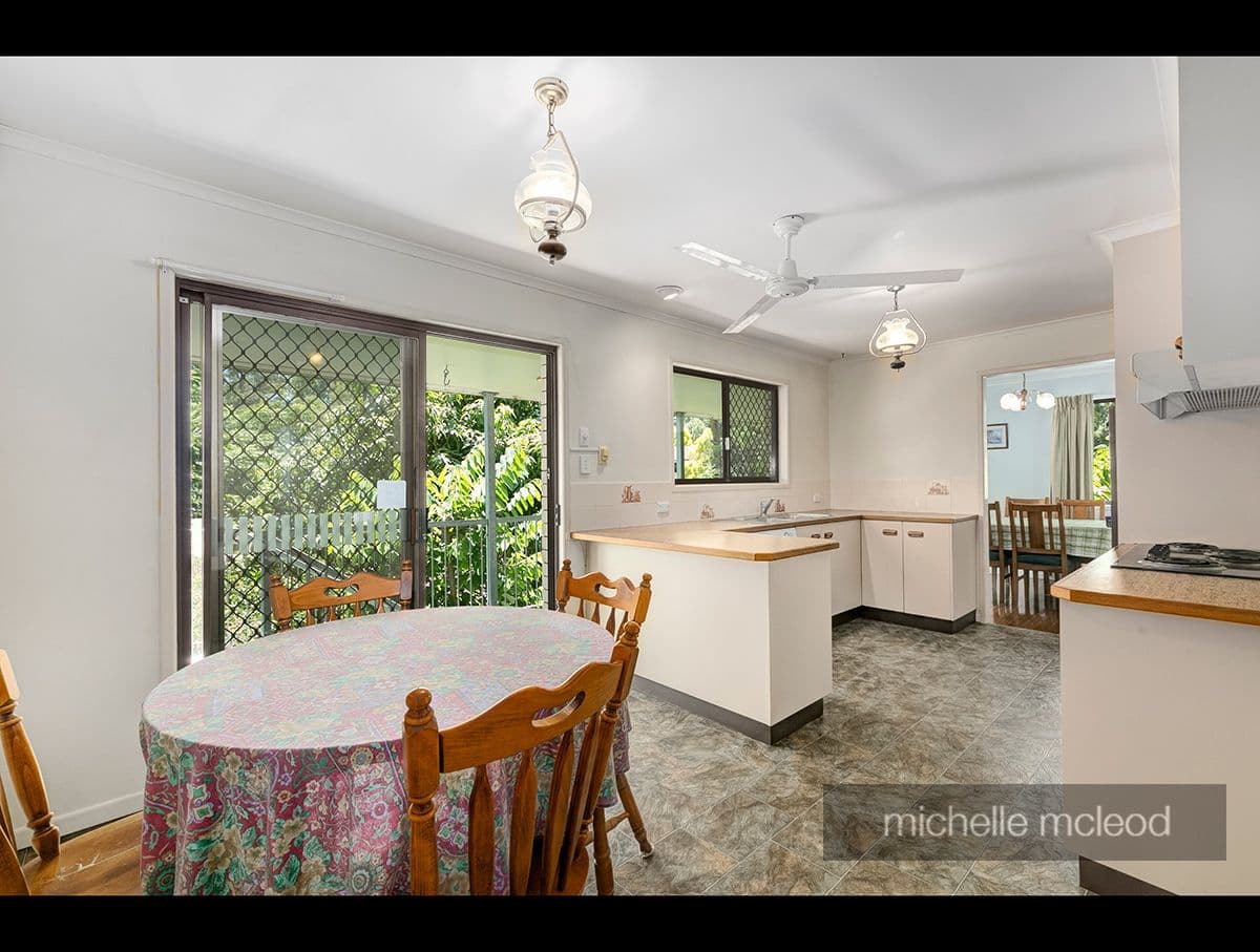 17 Merrilyn Street, Chapel Hill QLD 4069, Chapel Hill - Thumbnail 7