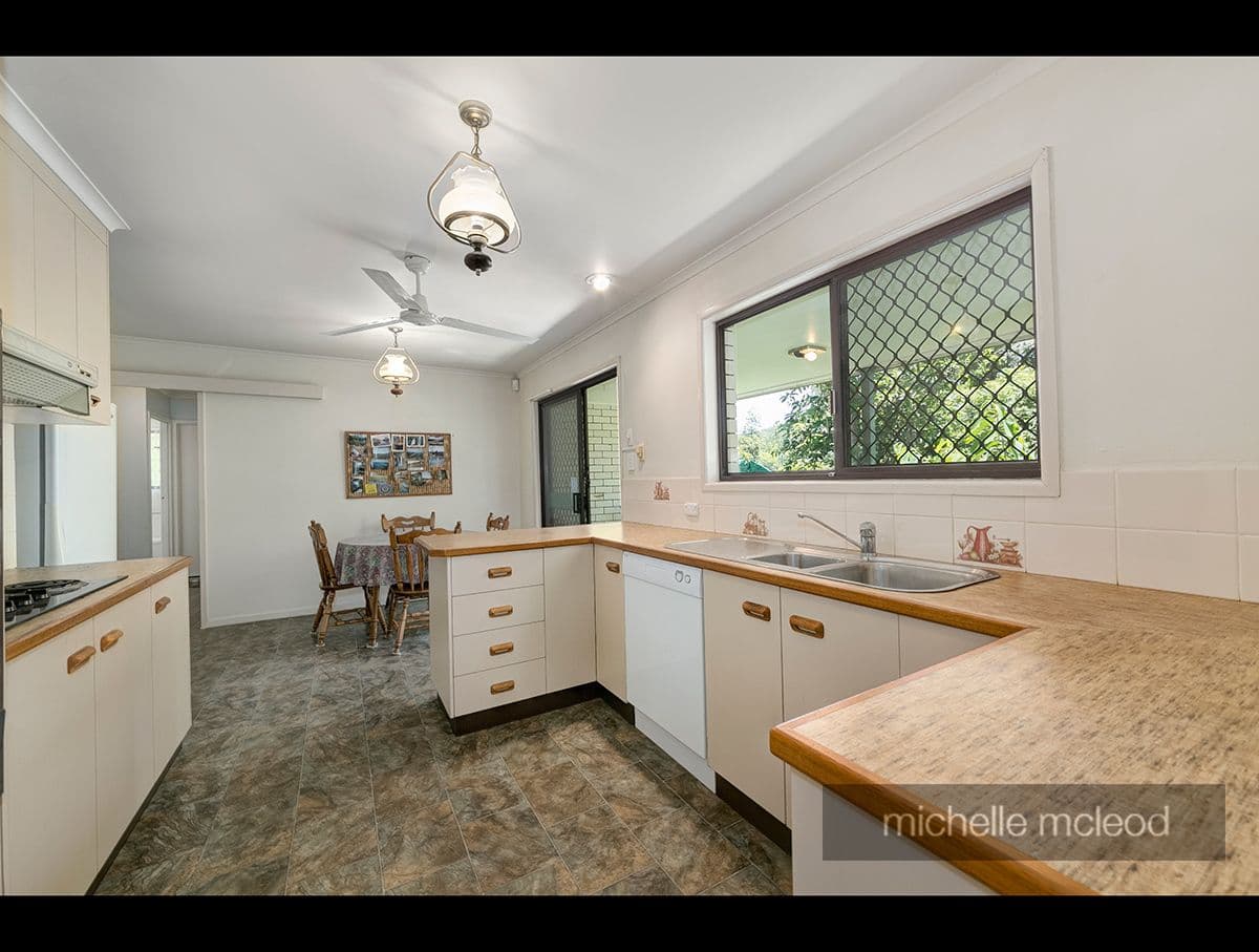 17 Merrilyn Street, Chapel Hill QLD 4069, Chapel Hill - Thumbnail 8