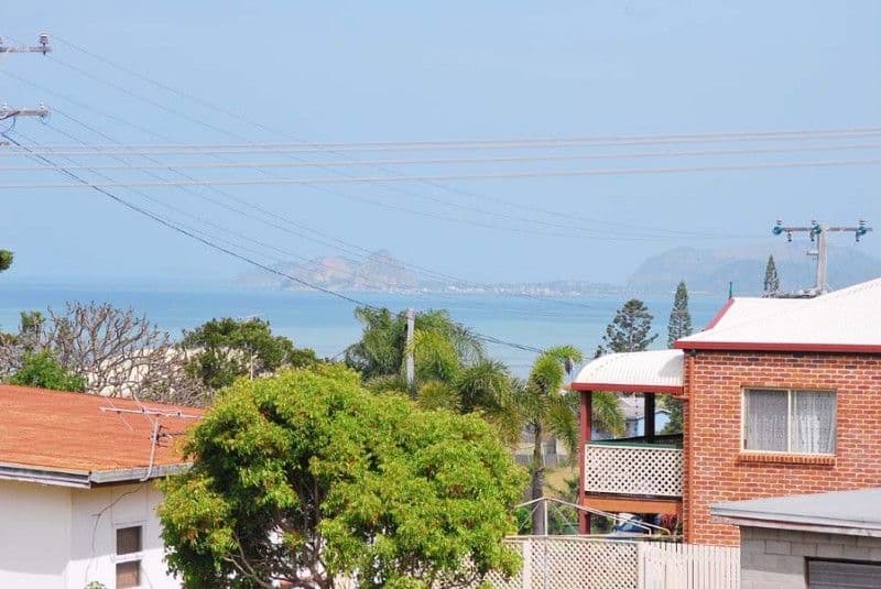 5 Macdonald Street, YEPPOON QLD 4703, Yeppoon - Thumbnail 2