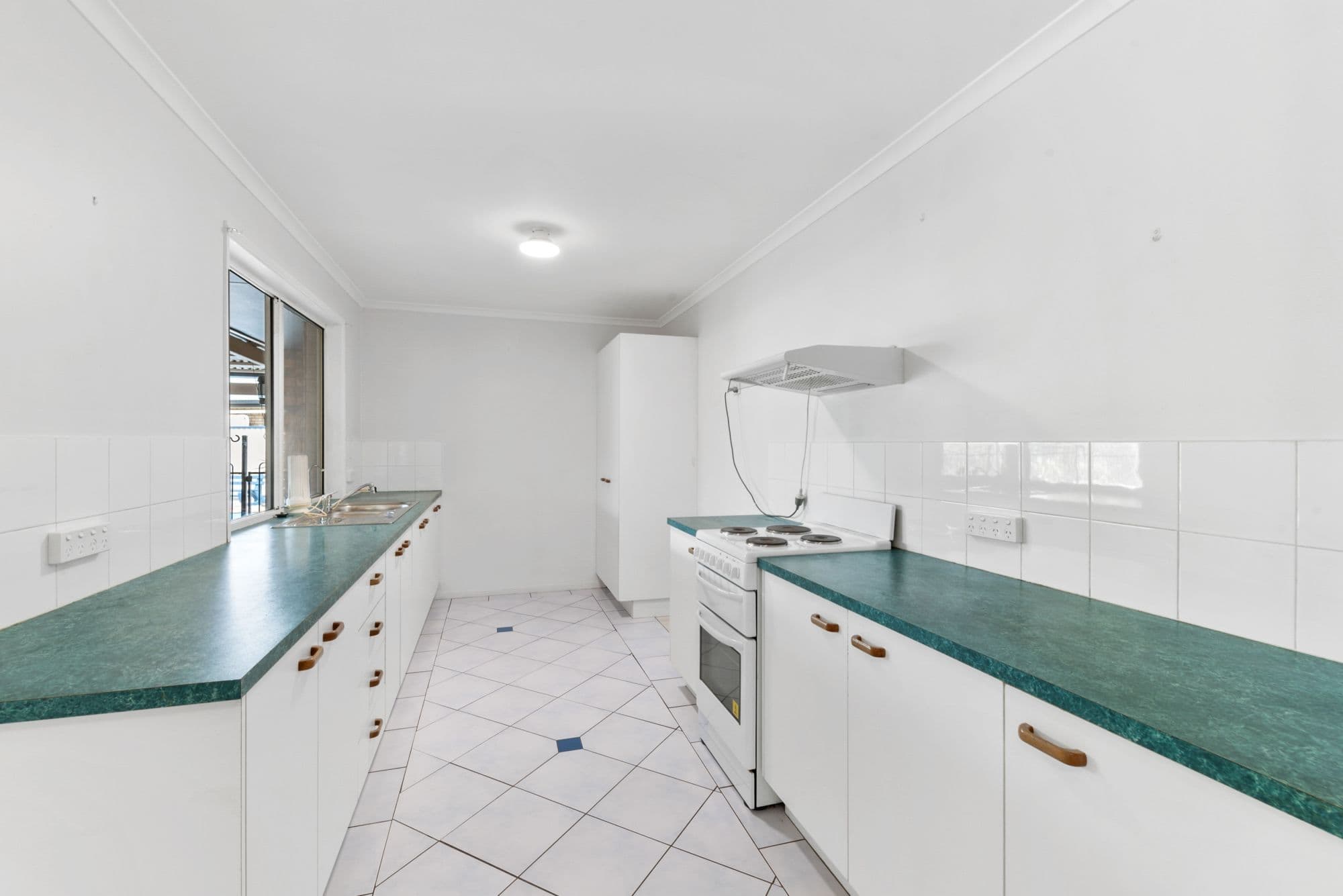 3 Marcus Court, Deception Bay QLD 4508, Deception Bay - Thumbnail 2