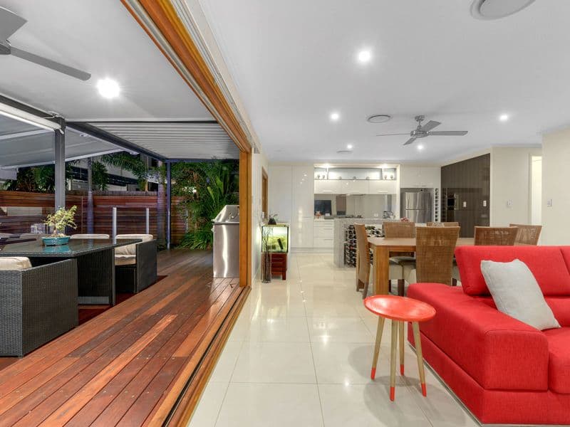 34 Rosina Street, Kangaroo Point QLD 4169, Kangaroo Point - Thumbnail 2