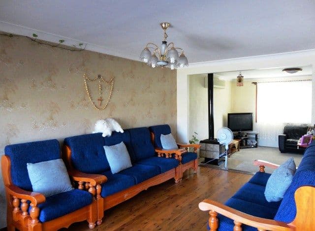 13 Glenfern Crescent, BOSSLEY PARK NSW 2176, Bossley Park - Thumbnail 2