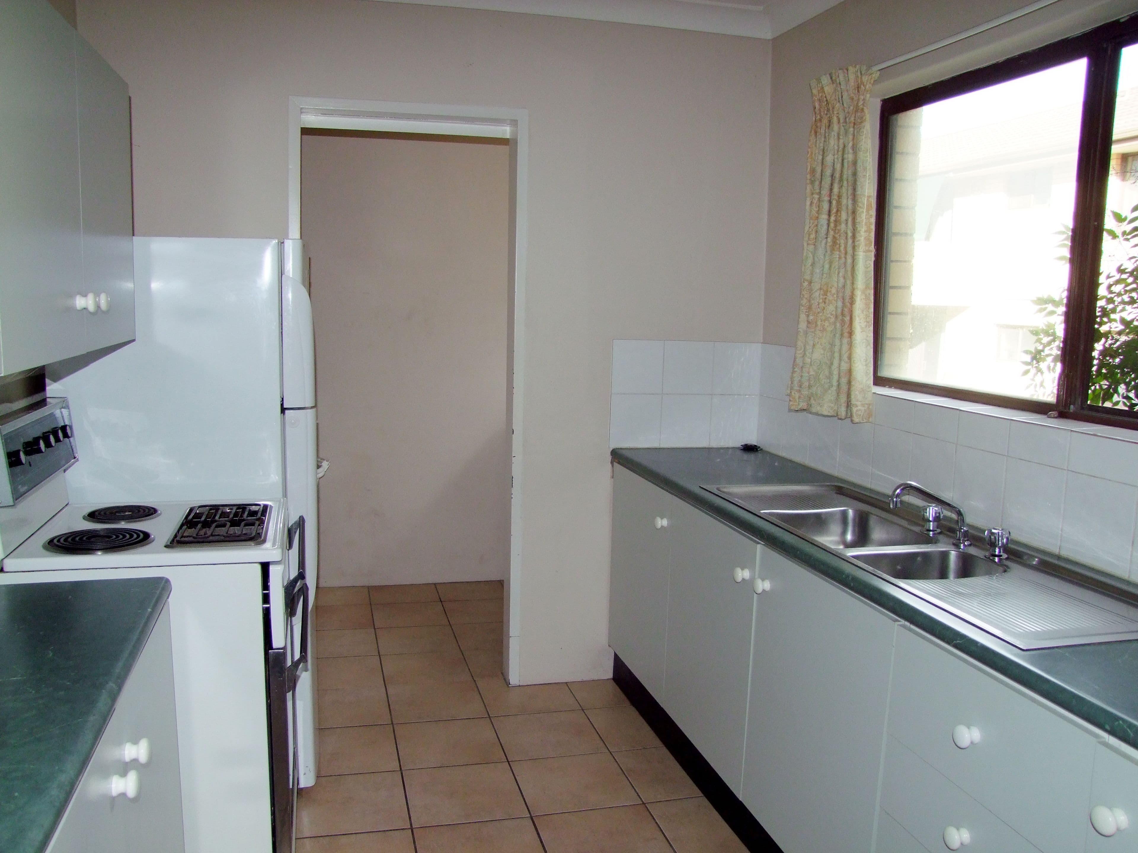 23 Mitchell Avenue, SINGLETON NSW 2330, Singleton Heights - Thumbnail 2