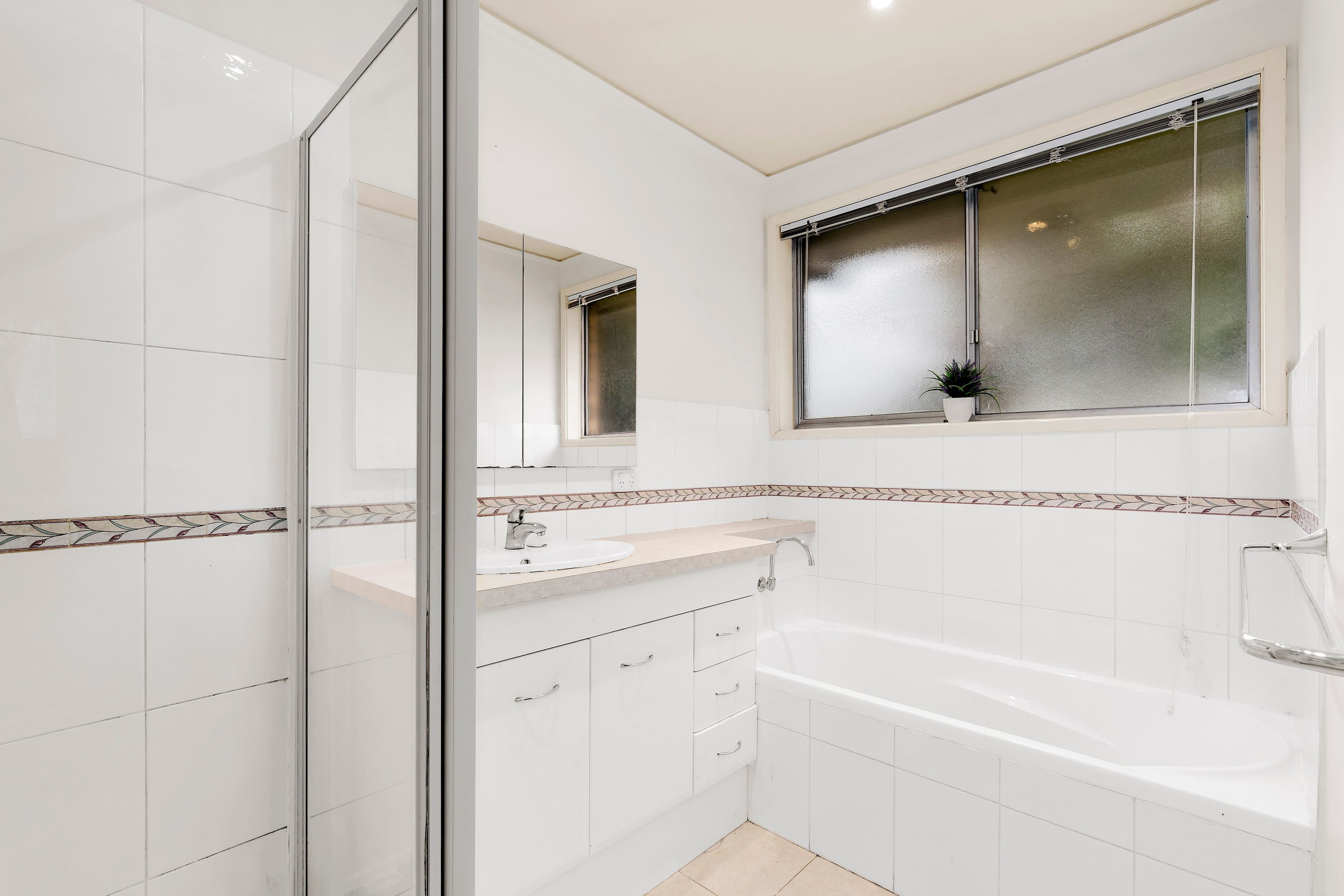 3 Carmyle Court, Bundoora VIC 3083, Bundoora - Thumbnail 5