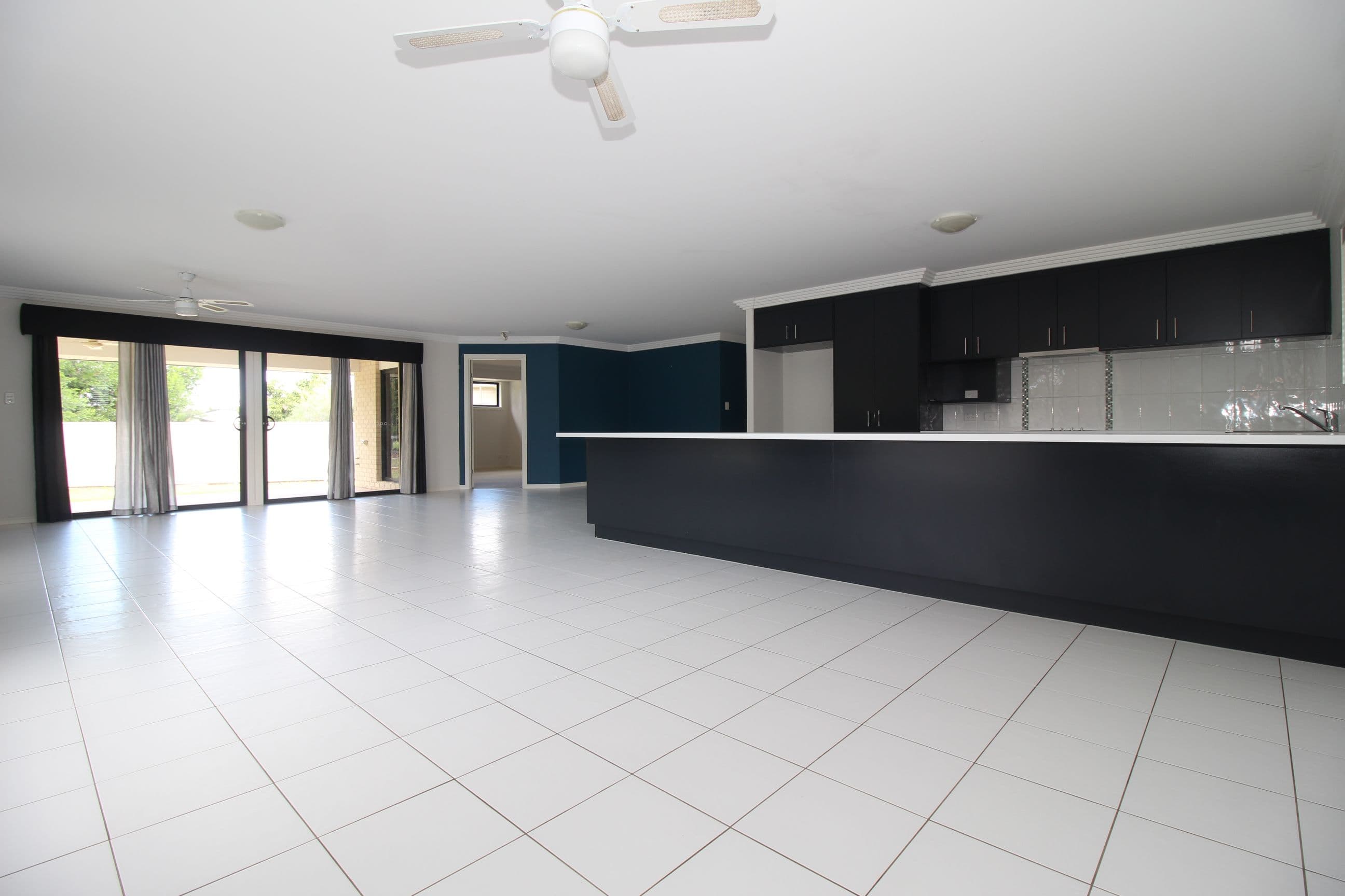 63 Newman Drive, Emerald QLD 4720, Emerald - Thumbnail 2