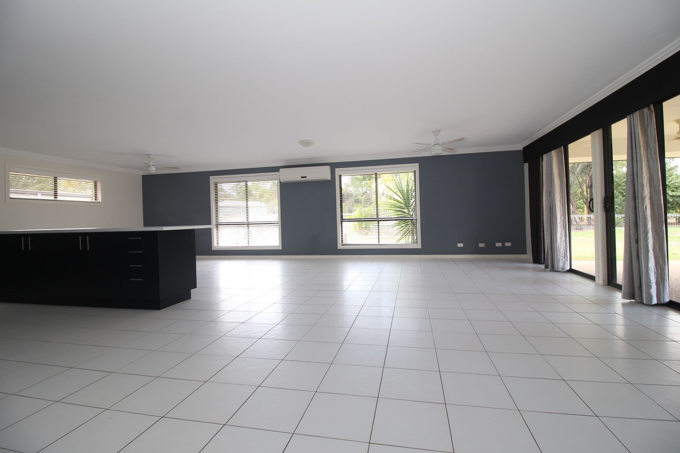 63 Newman Drive, Emerald QLD 4720, Emerald - Thumbnail 7